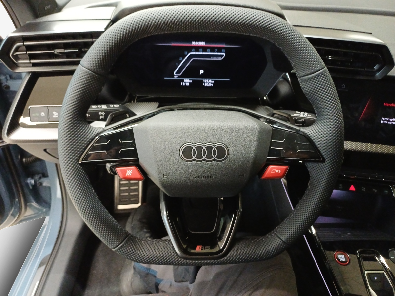 AUDI RS3 Sportback 2.5 TSI quattro S-tronic - 10