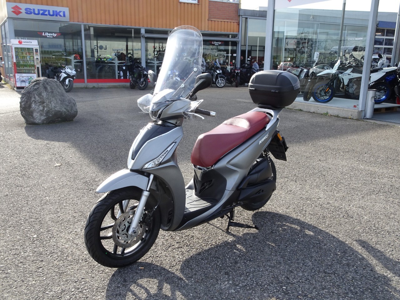 KYMCO People S 125i ABS Topcase/Windschild - 4