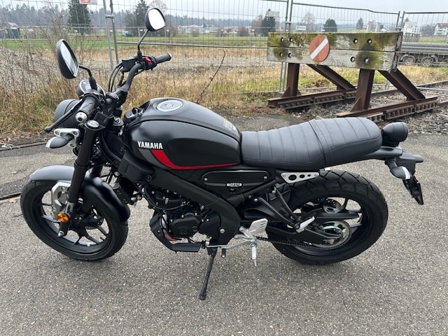 YAMAHA XSR 125 - 6