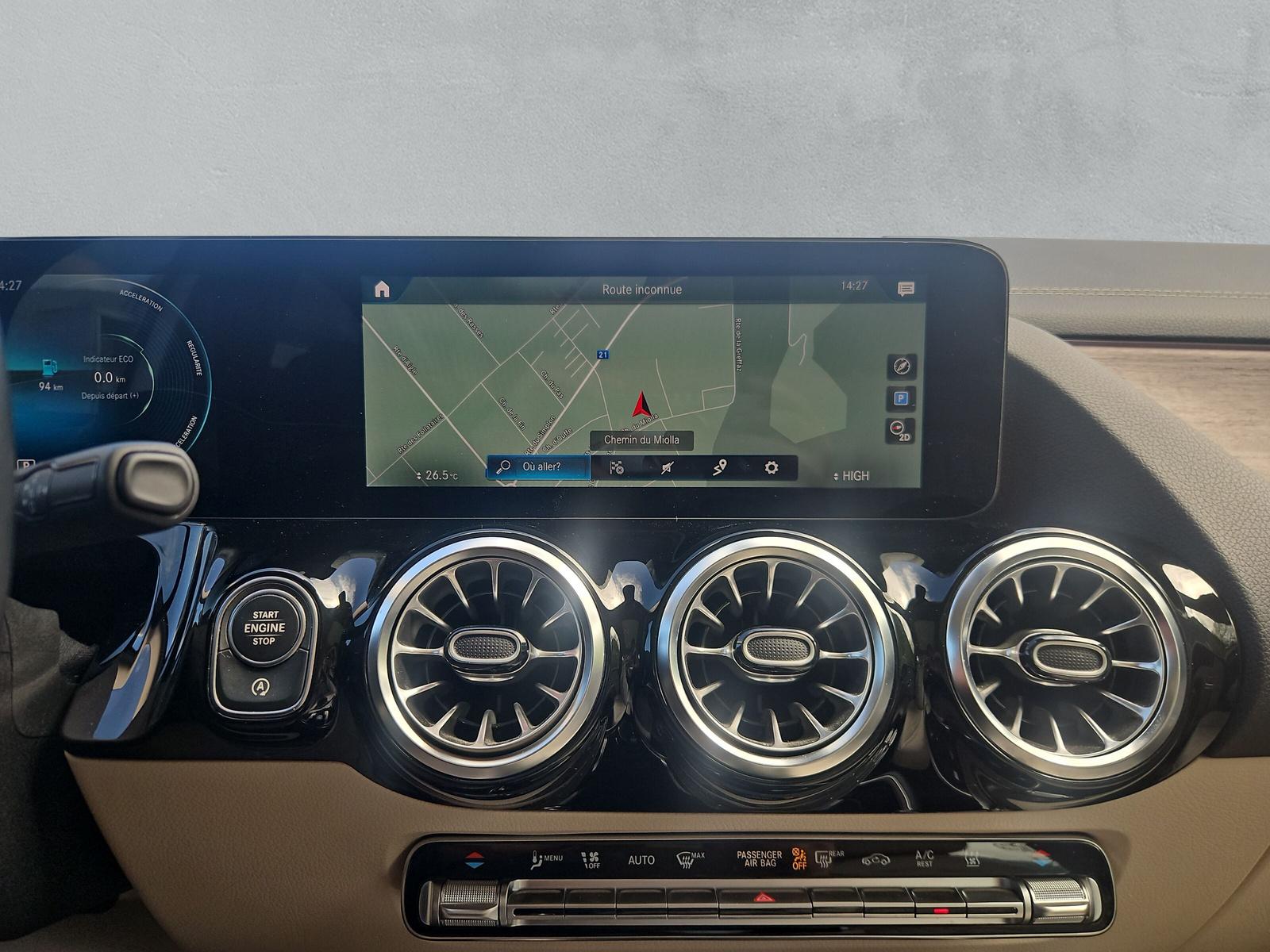 MERCEDES-BENZ GLA 200 Progressive 4matic - 15