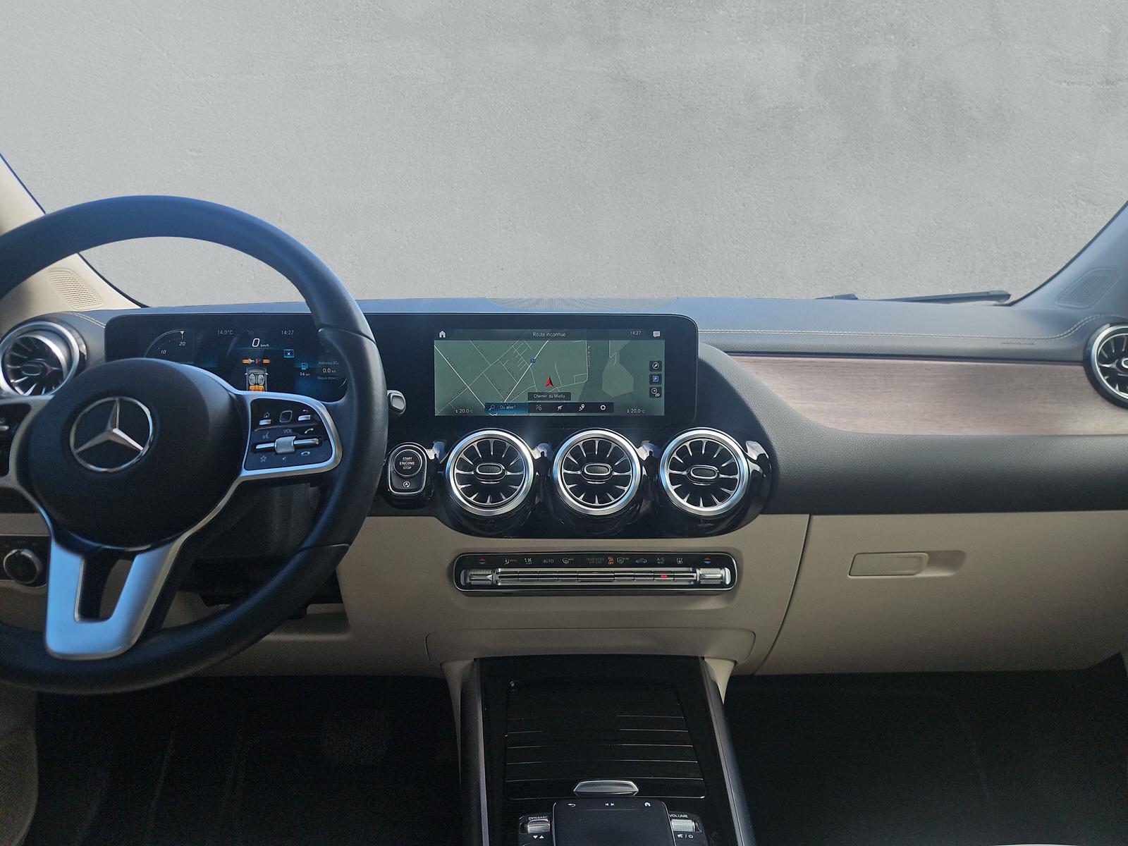 MERCEDES-BENZ GLA 200 Progressive 4matic - 14