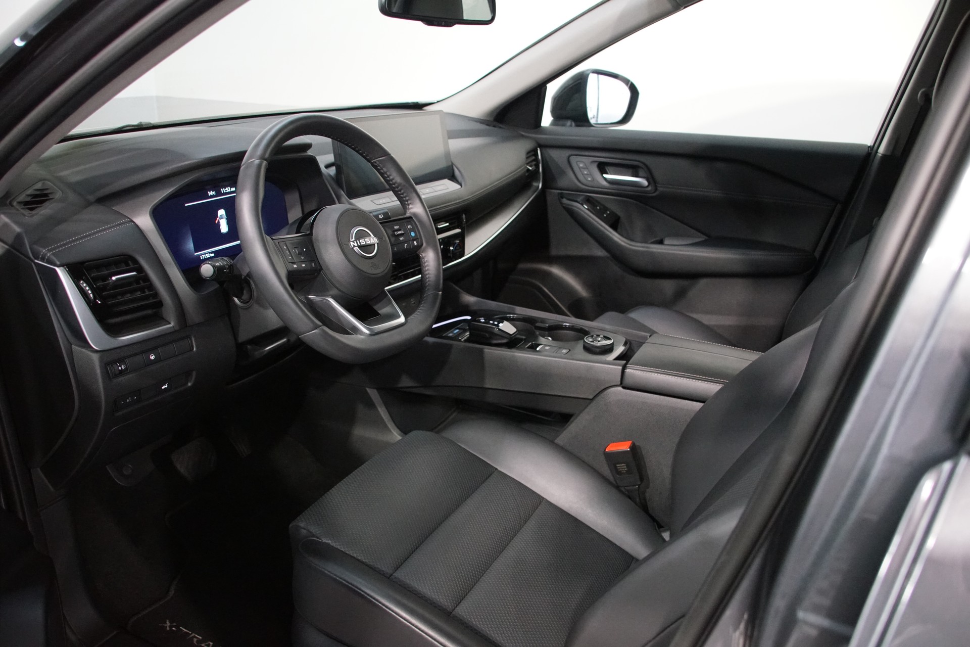 NISSAN X-Trail 1.5 VC-T e-Power 4WD N-Trek ++SWISS++ - 12
