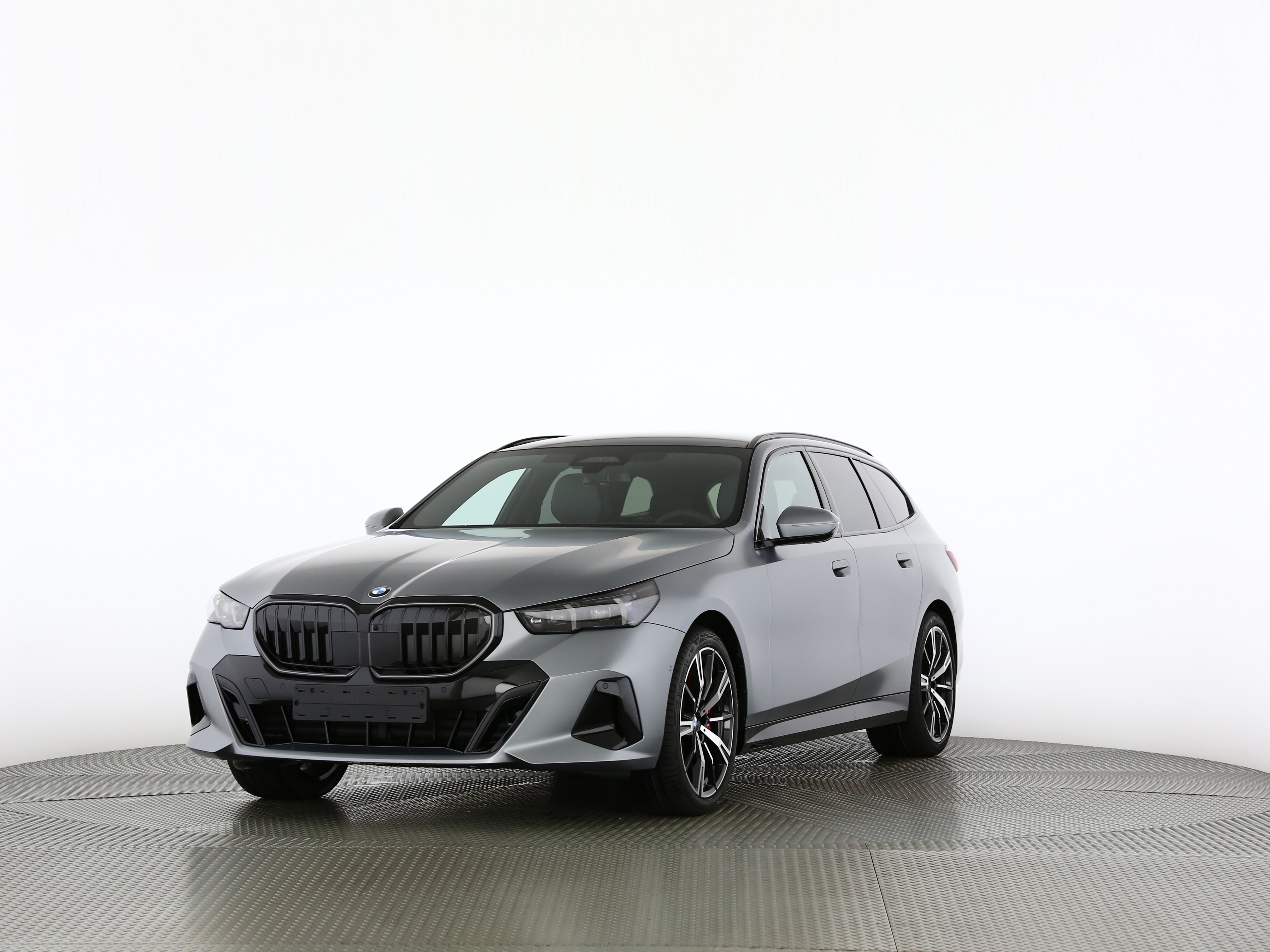 540d xDrive 48V Touring M Sport Pro Steptronic