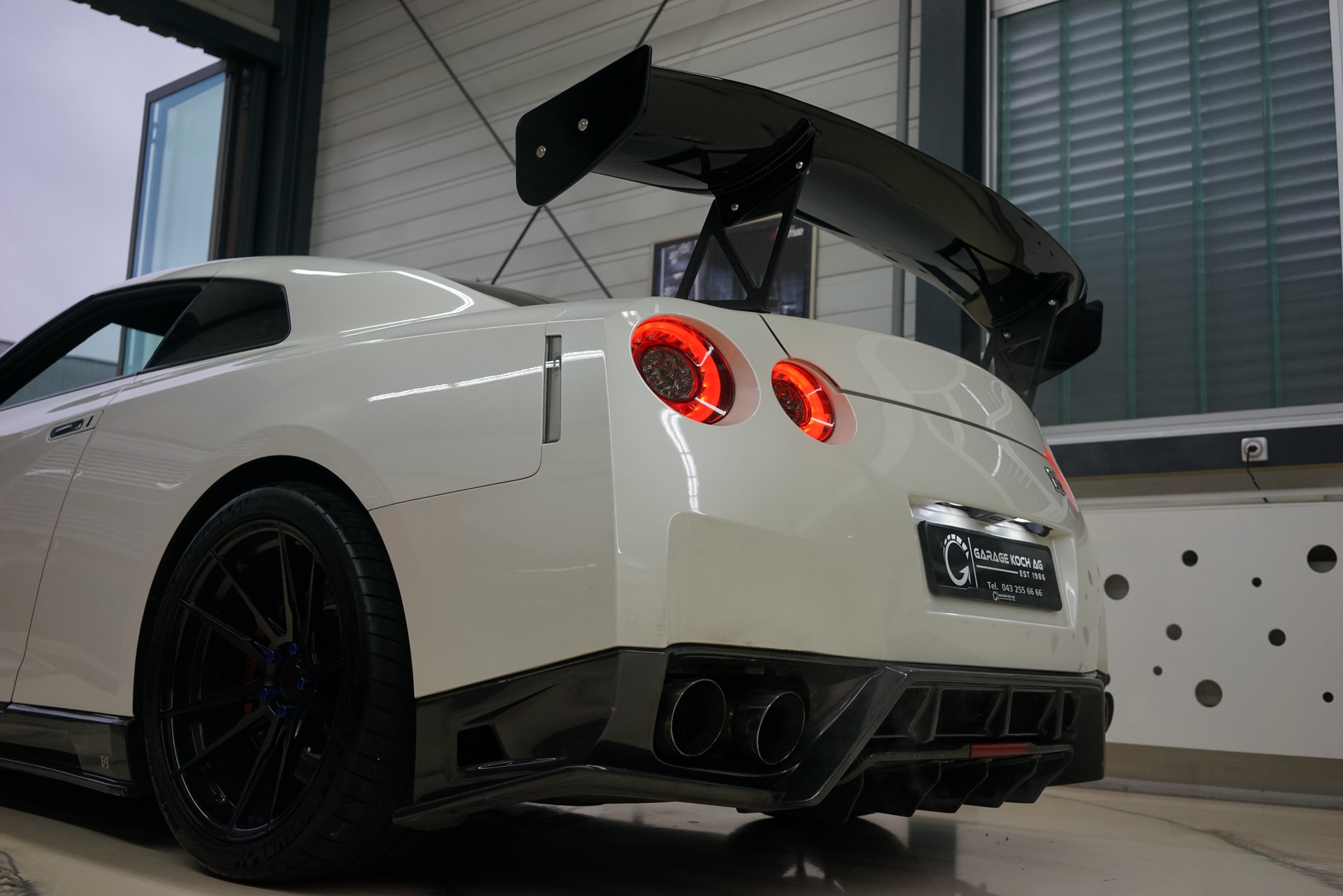 NISSAN GT-R 3.8 V6 Biturbo Black Edition / NAP Auspuff * APR Spoiler ** - 8