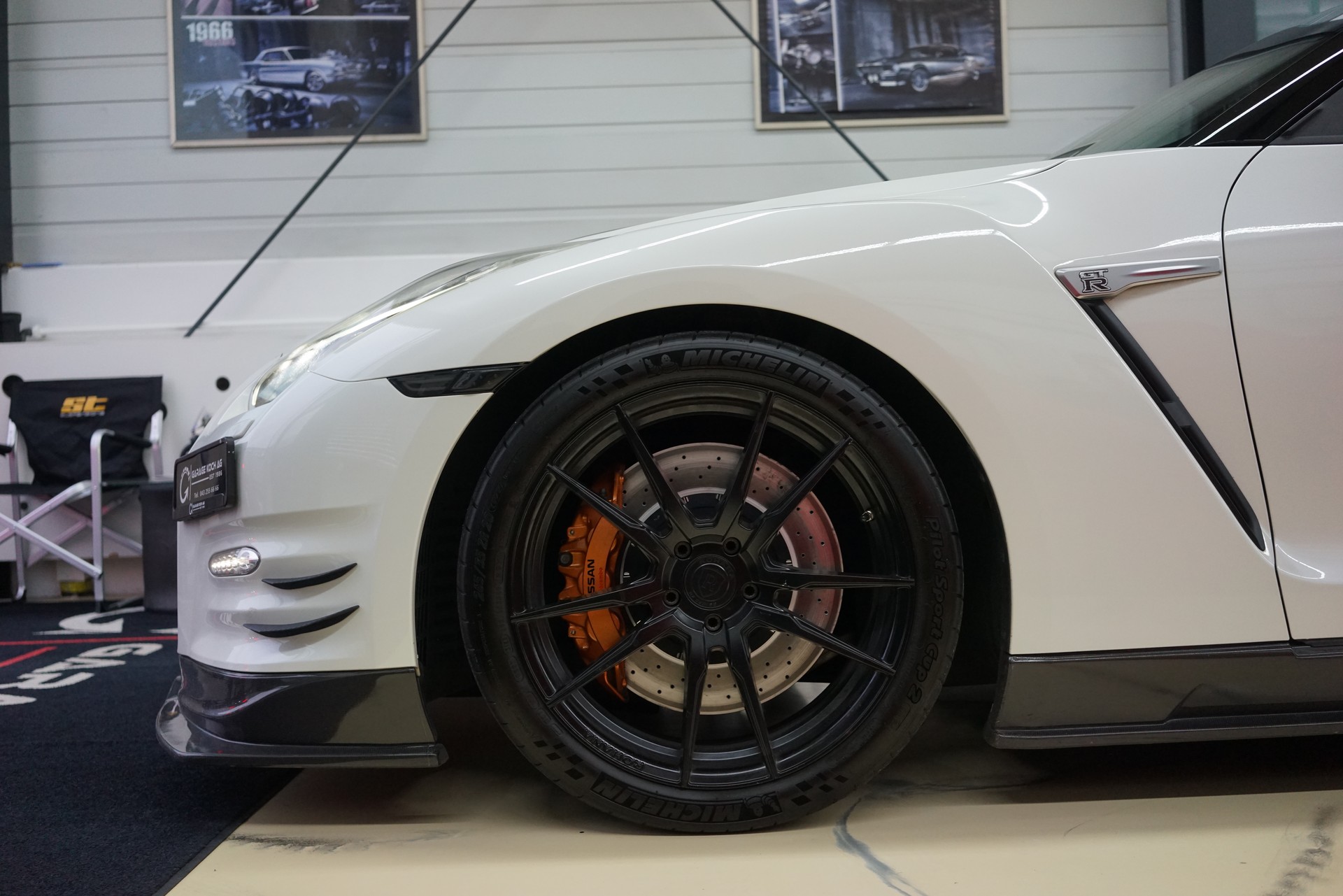 NISSAN GT-R 3.8 V6 Biturbo Black Edition / NAP Auspuff * APR Spoiler ** - 18