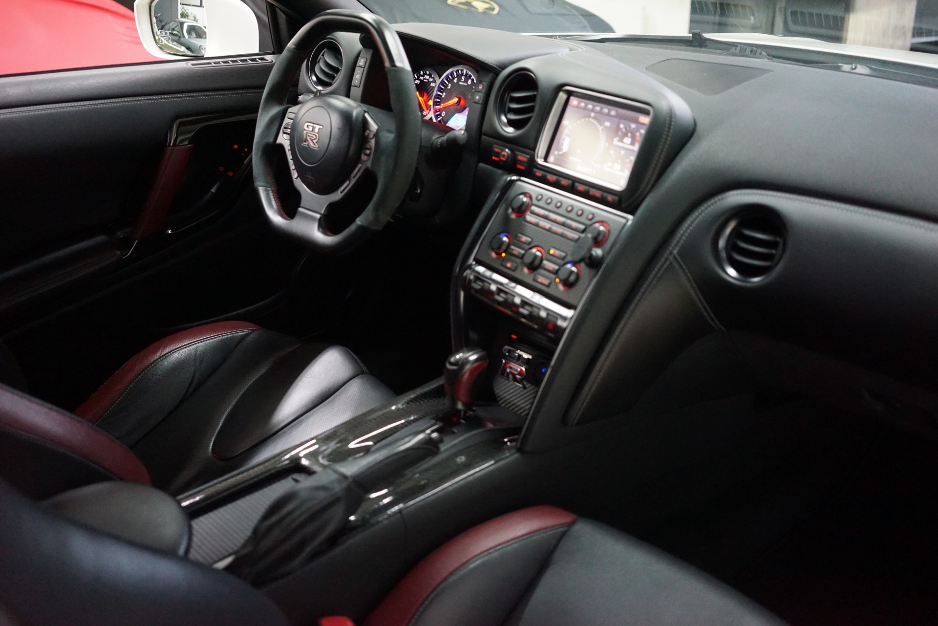 NISSAN GT-R 3.8 V6 Biturbo Black Edition / NAP Auspuff * APR Spoiler ** - 28