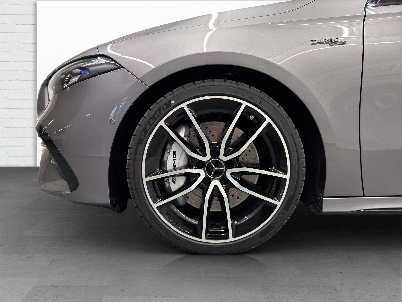MERCEDES-BENZ AMG A 35 4Matic - 5