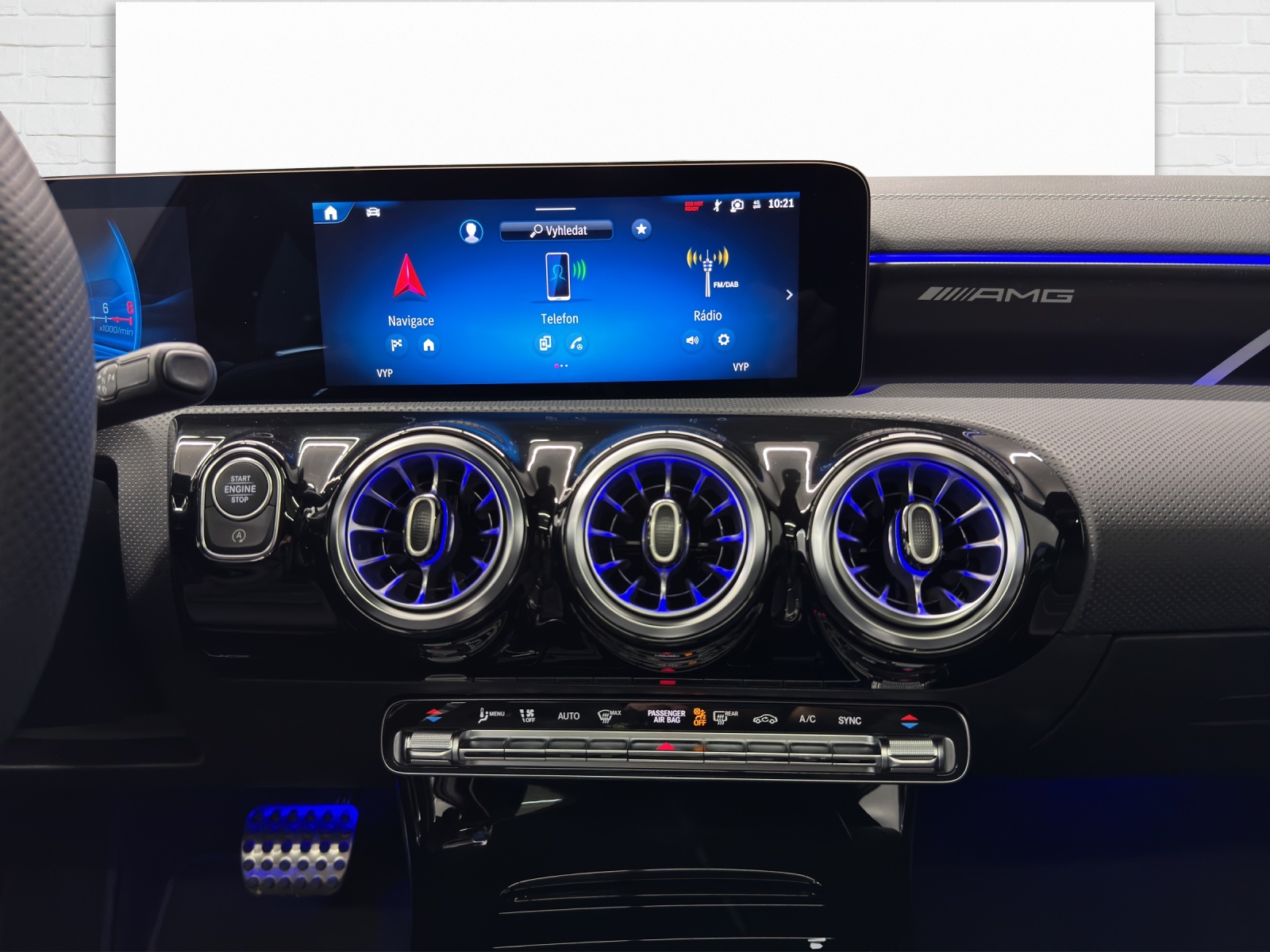 MERCEDES-BENZ AMG A 35 4Matic - 7