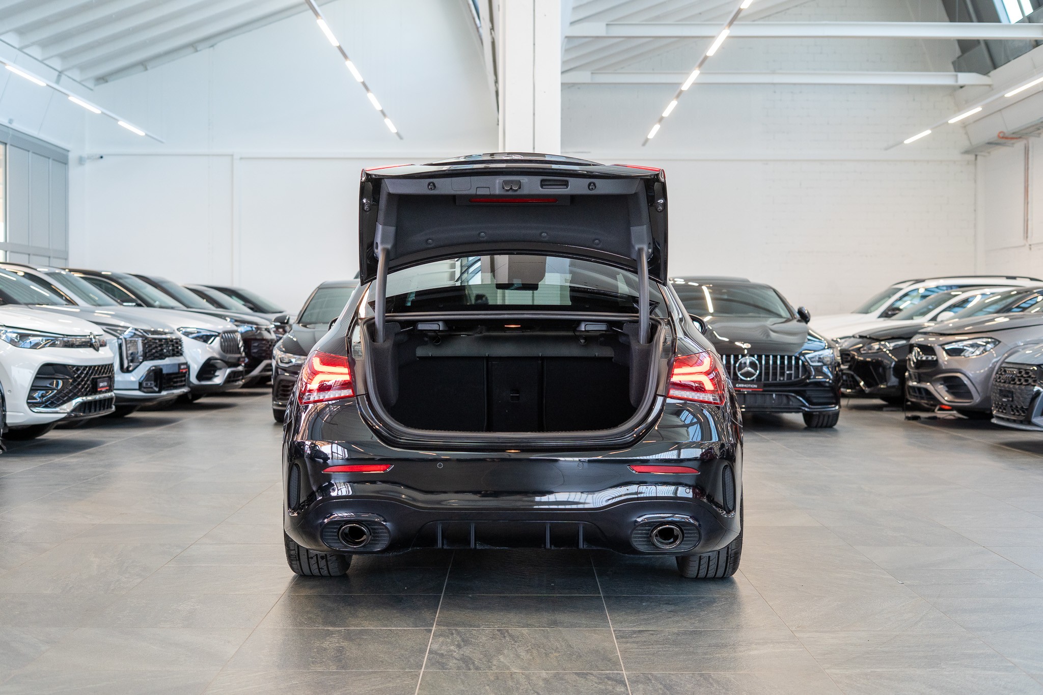 A 35 AMG 4matic Limousine / Panorama-Schiebedach / Head-Up / El. Memory Sitze