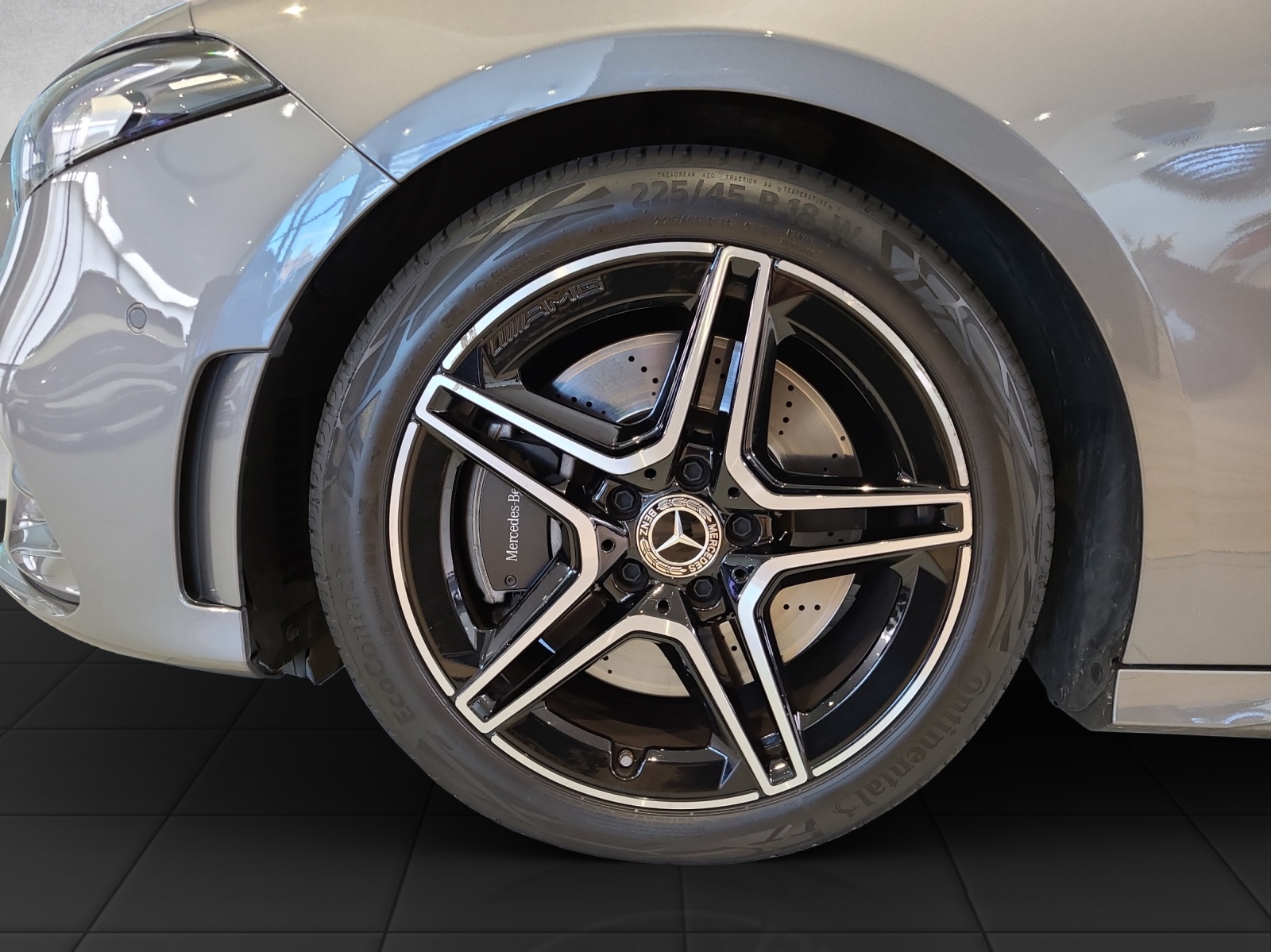 MERCEDES-BENZ A 250 4Matic AMG Line 4Matic 7G-DCT - 10