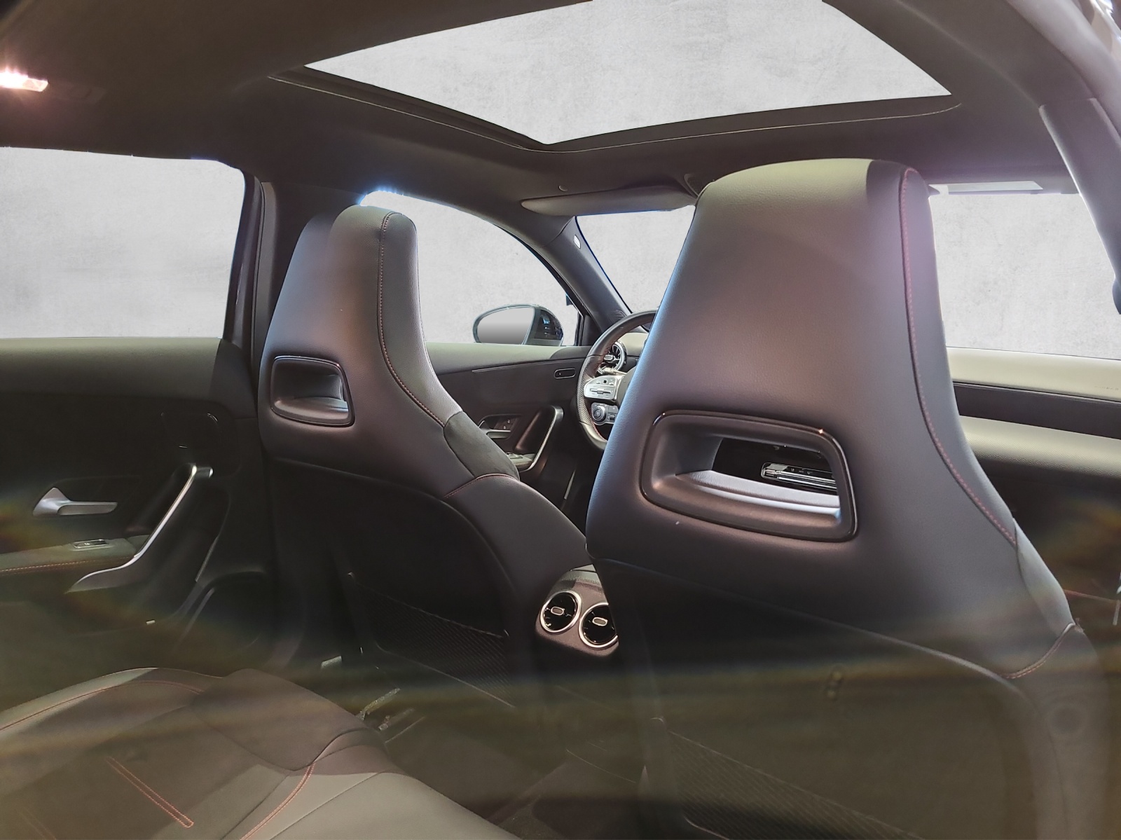 MERCEDES-BENZ A 250 4Matic AMG Line 4Matic 7G-DCT - 15