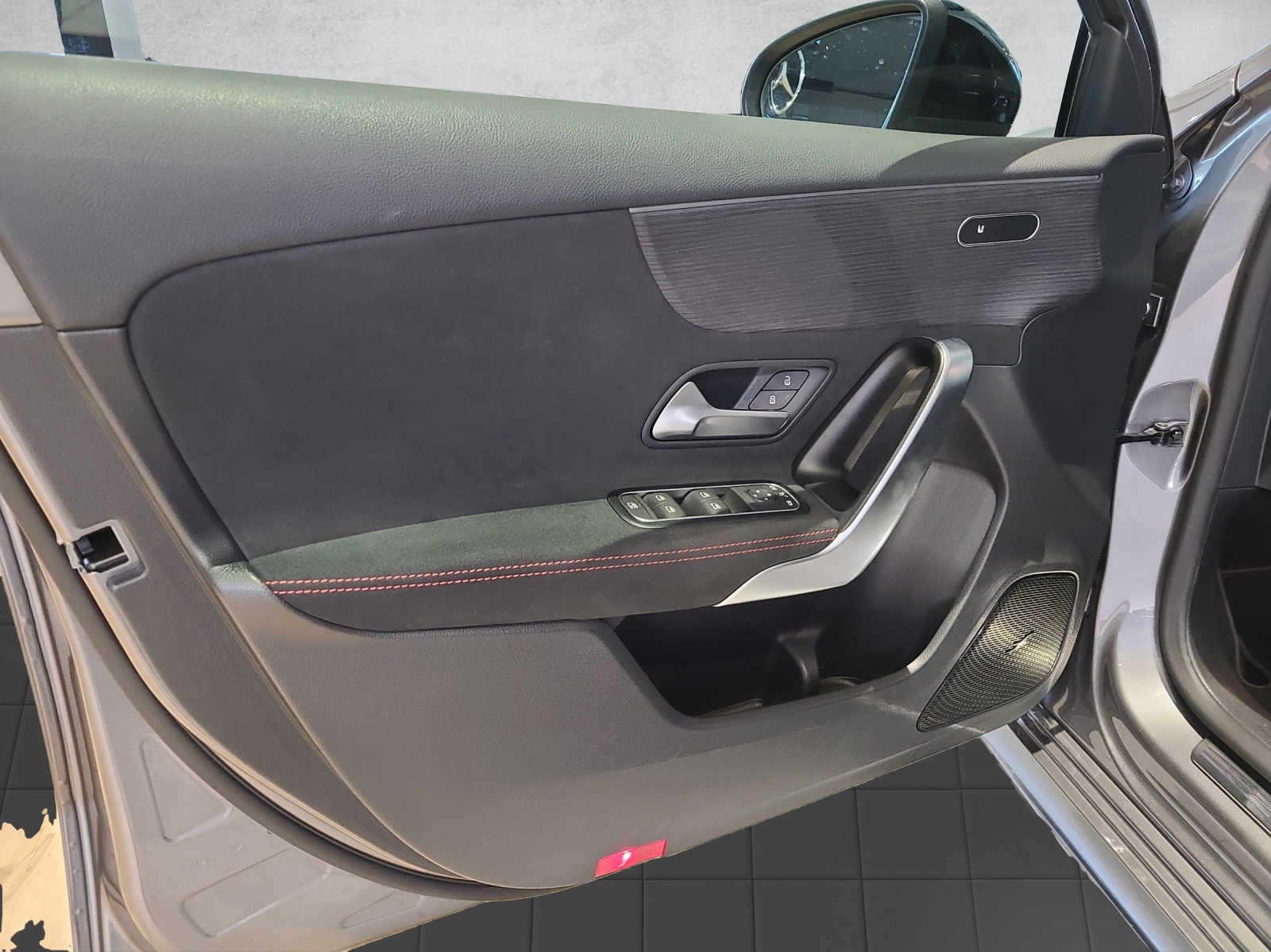 MERCEDES-BENZ A 250 4Matic AMG Line 4Matic 7G-DCT - 9