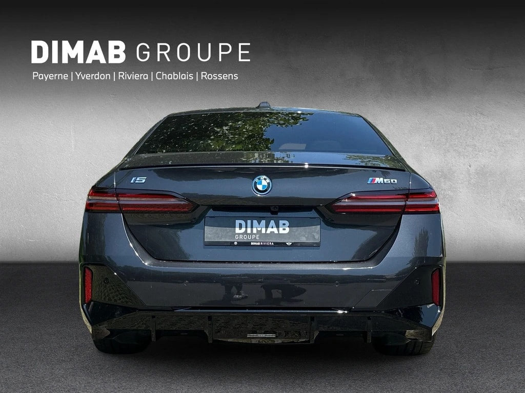 BMW i5 M60 xDrive M Sport Pro **Action de leasing à 0.9%** À vendre - 4