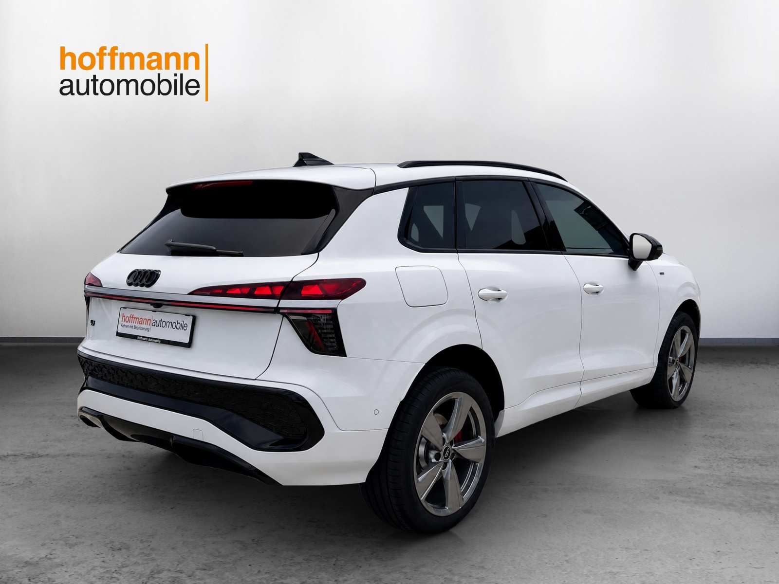 AUDI Q3 SUV e-hybrid 200 kW S tronig - 4