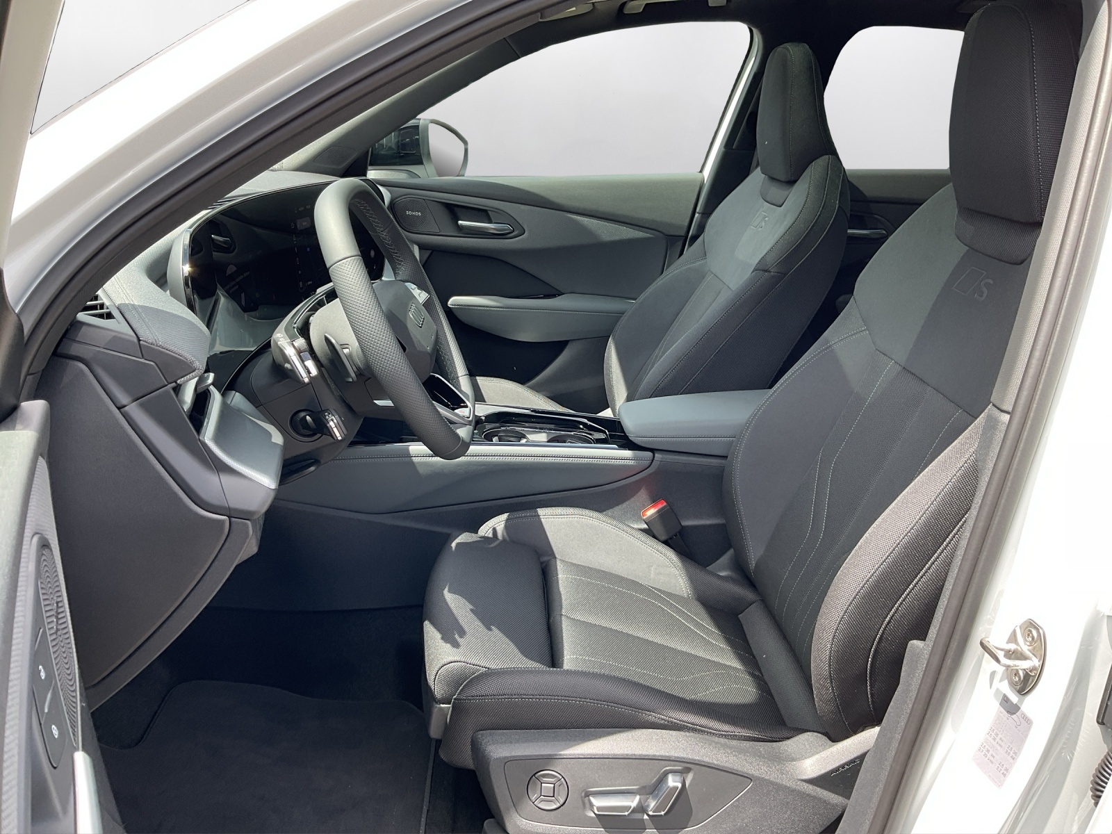 AUDI Q3 SUV e-hybrid 200 kW S tronig - 10