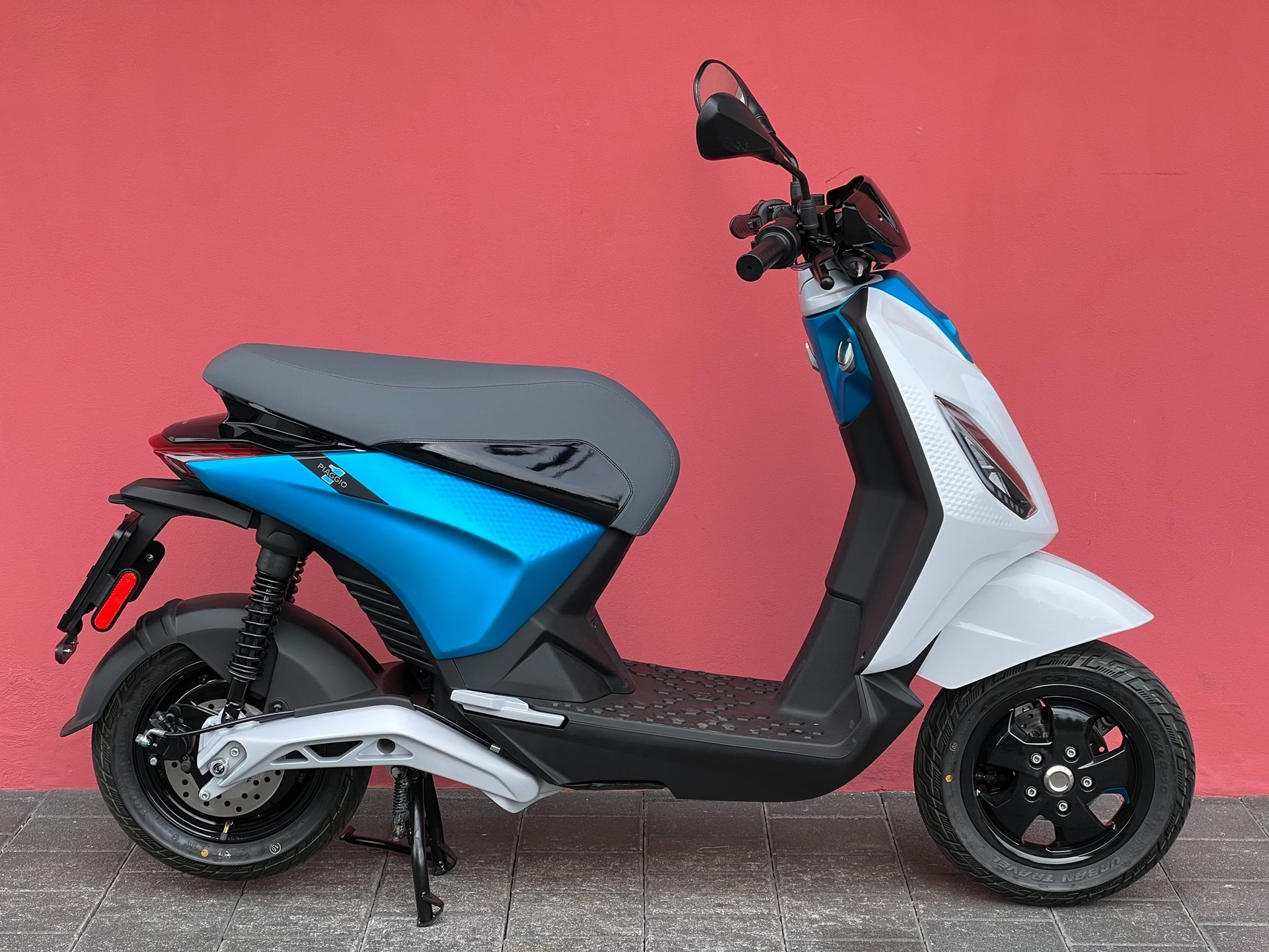 PIAGGIO Piaggio 1 Active 60km/h - 1
