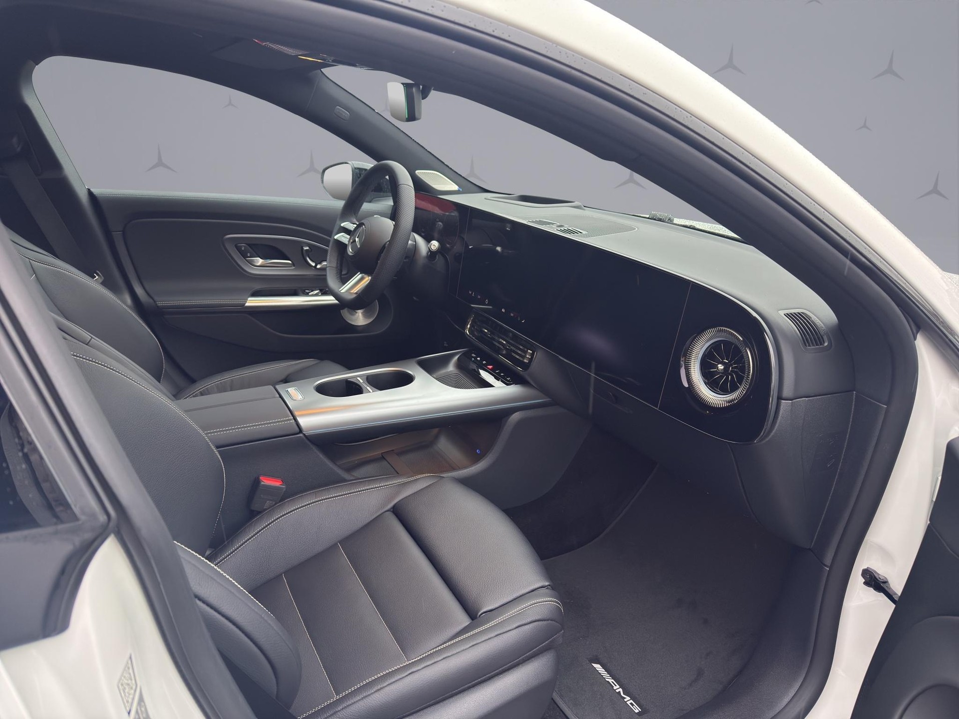 MERCEDES-BENZ CLA 220 AMG Line - 16