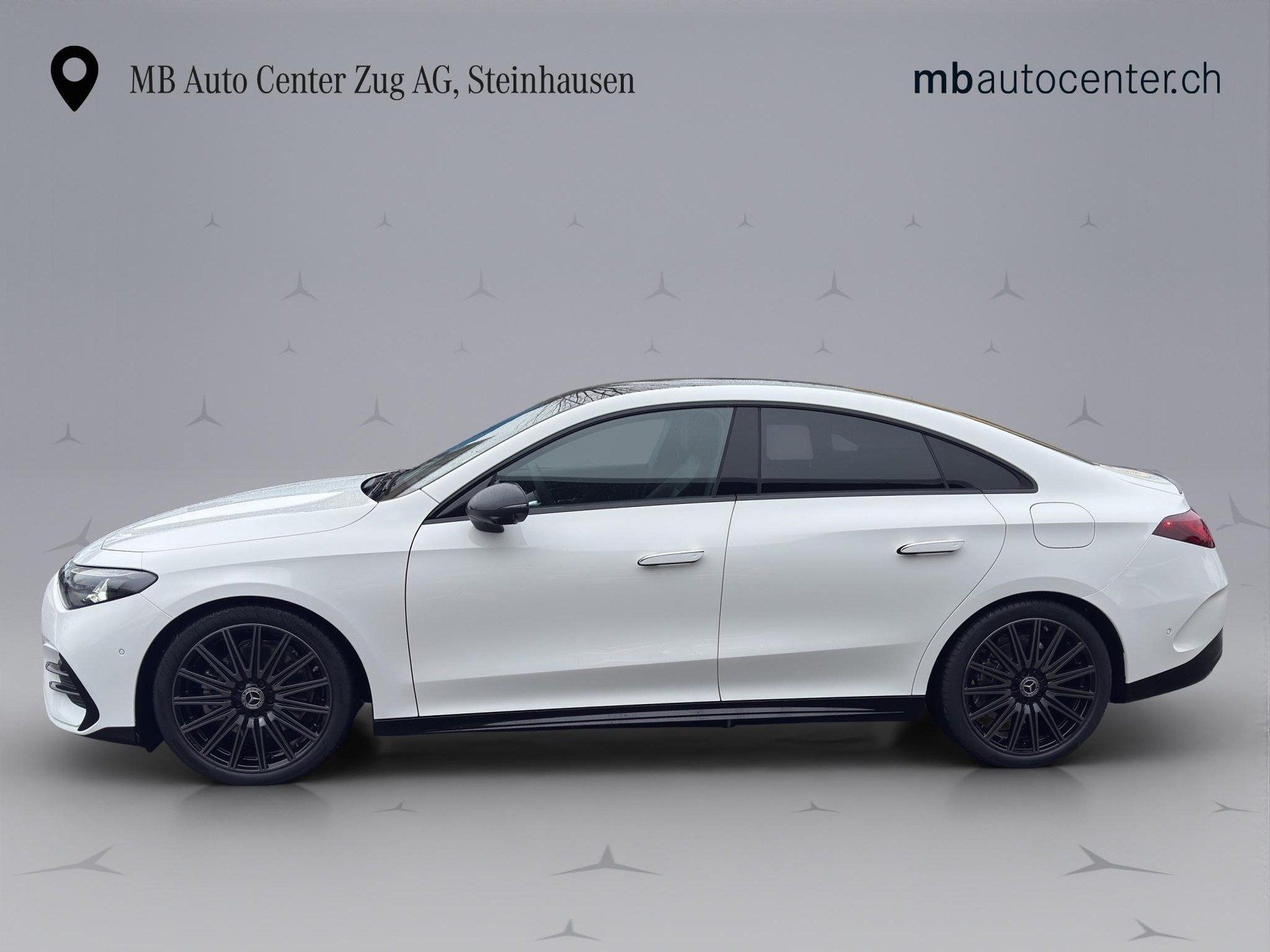 MERCEDES-BENZ CLA 220 AMG Line - 2