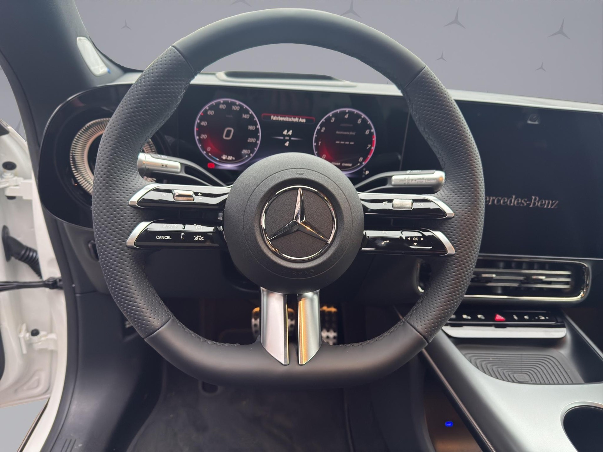 MERCEDES-BENZ CLA 220 AMG Line - 11