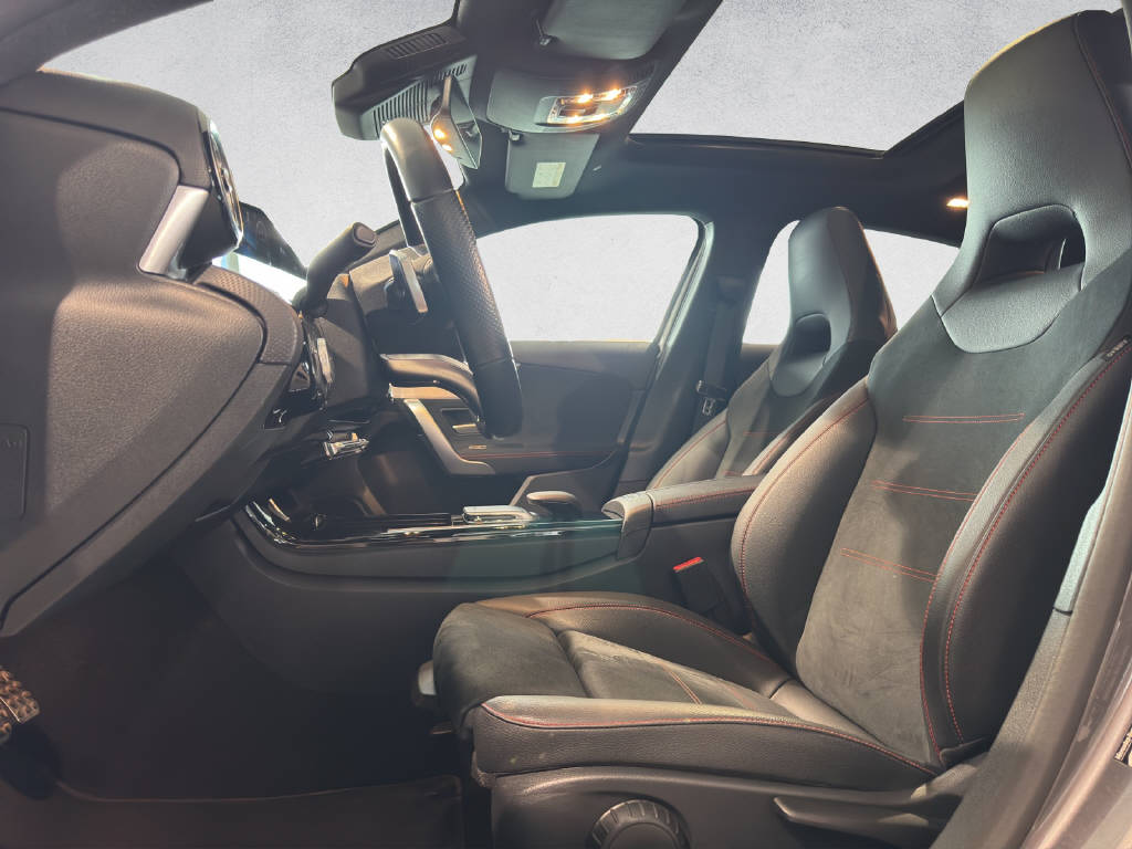 MERCEDES-BENZ A 200 AMG Line - 10