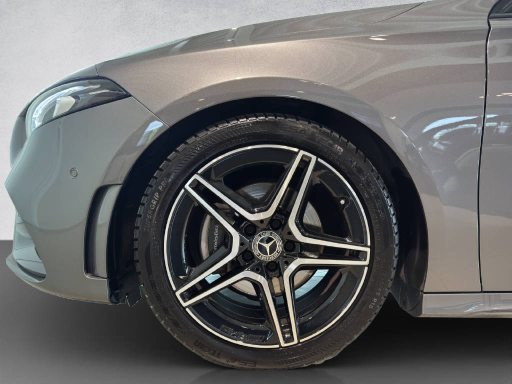 MERCEDES-BENZ A 200 AMG Line - 7