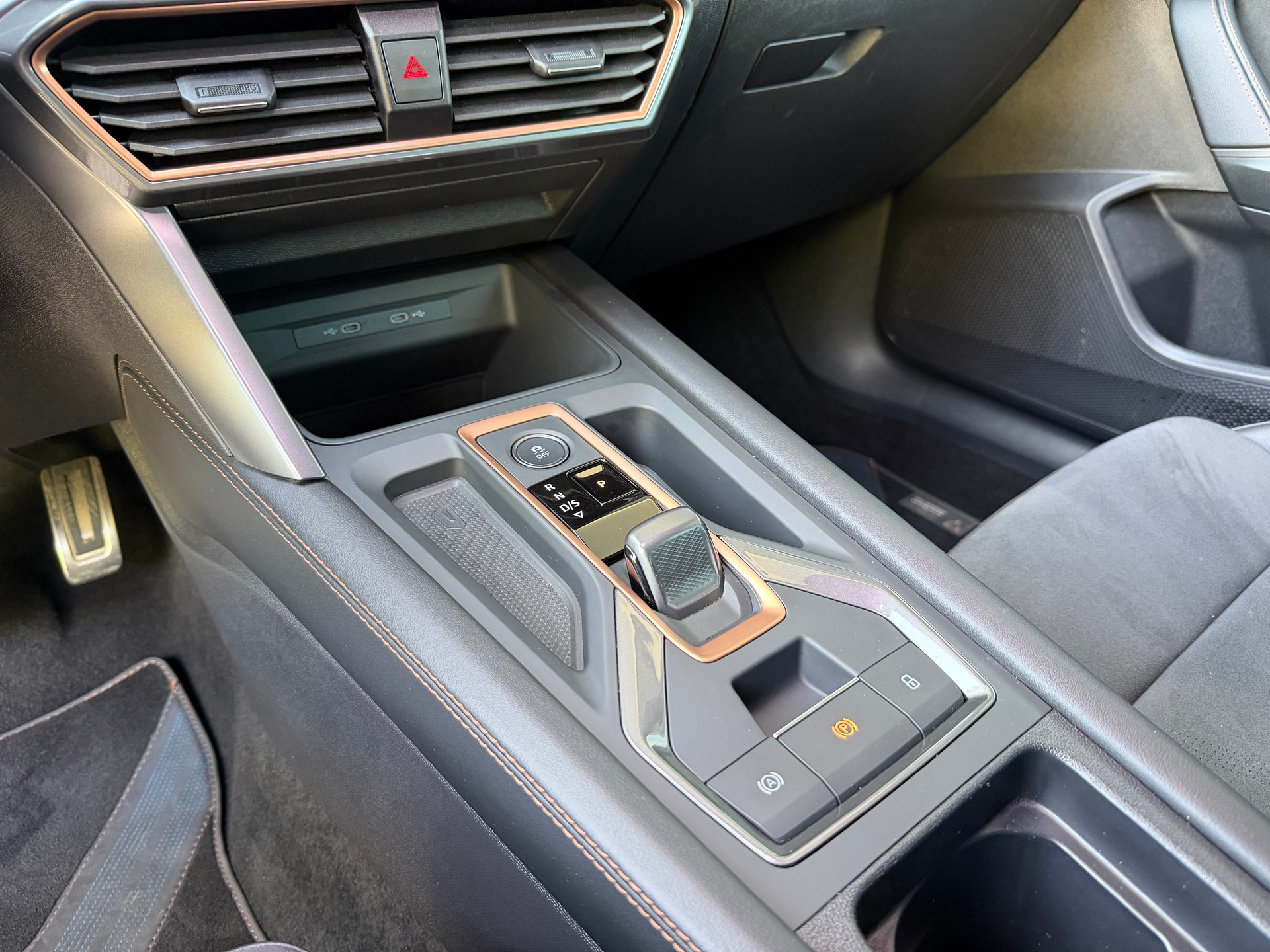 CUPRA LEON ST 1.5 e-HYBRID pHEV VZ DSG - 15