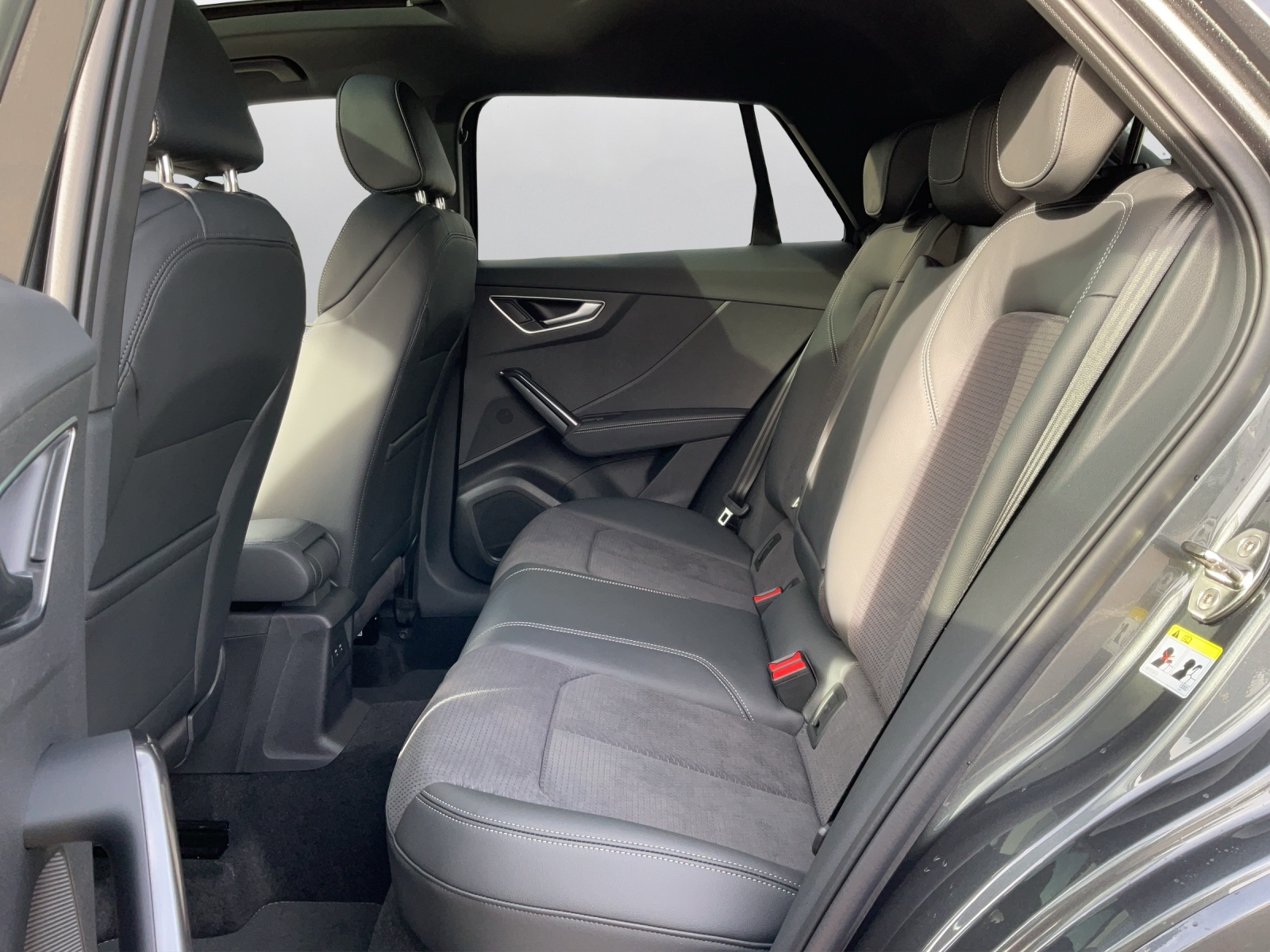 AUDI Q2 40 TFSI S line Attraction quattro S-tronic - 11