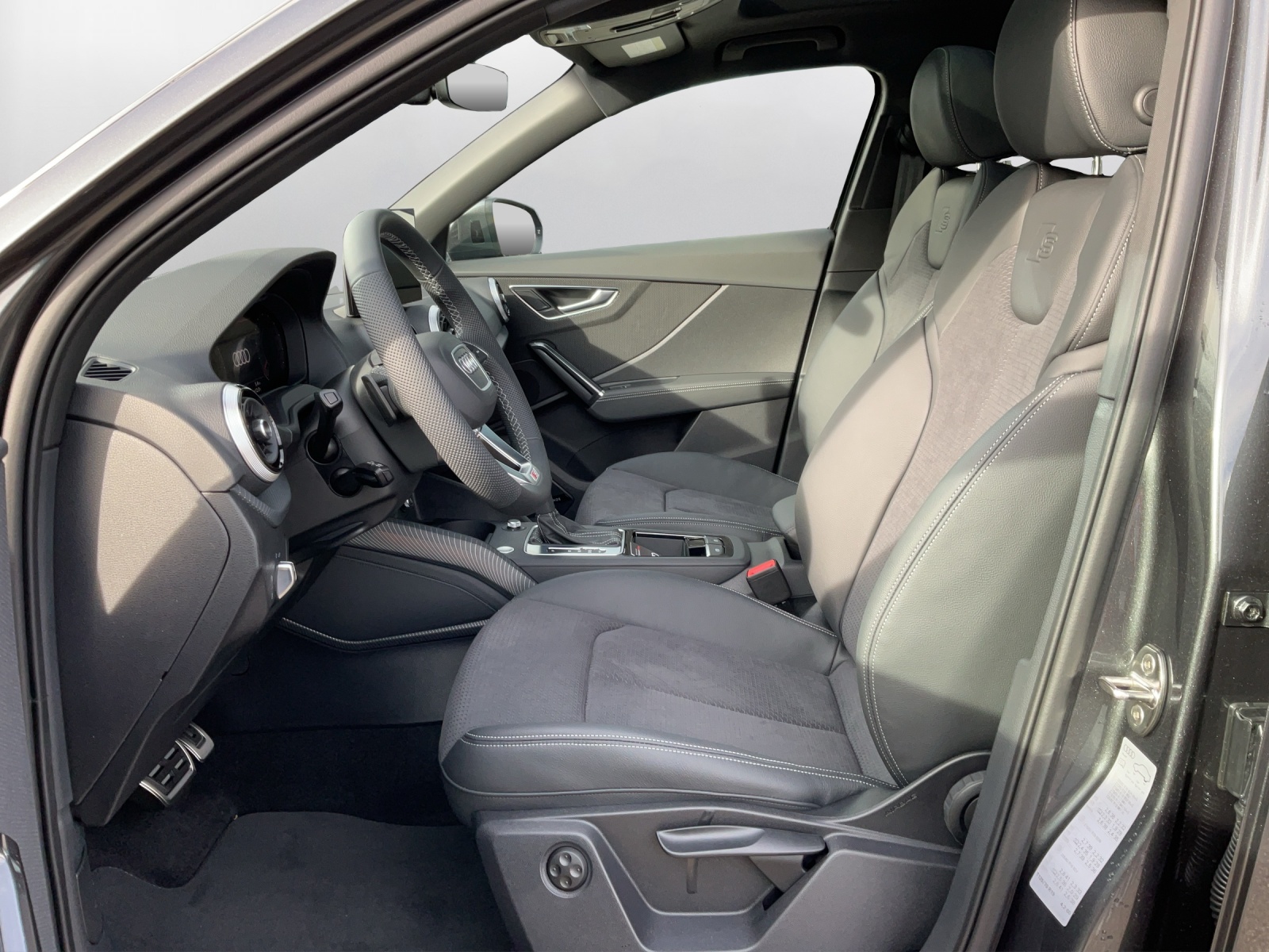 AUDI Q2 40 TFSI S line Attraction quattro S-tronic - 10