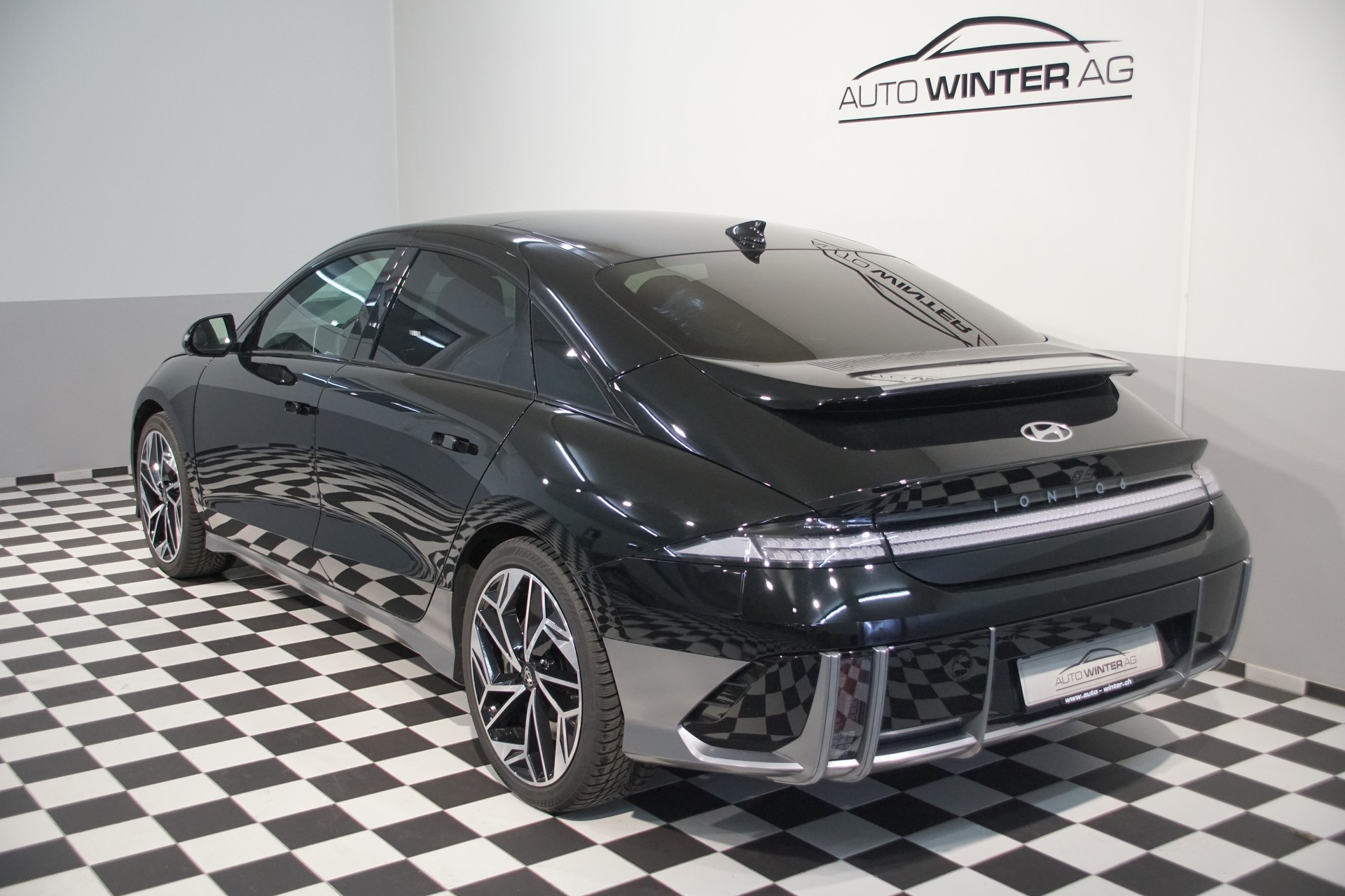 HYUNDAI Ioniq 6 77kWh **swiss** Launch Edition 4WD - 8