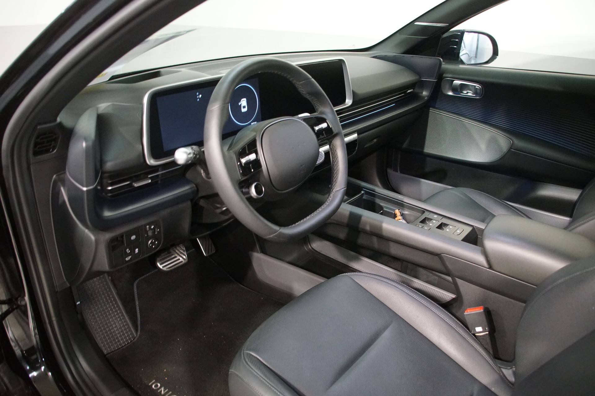 HYUNDAI Ioniq 6 77kWh **swiss** Launch Edition 4WD - 12