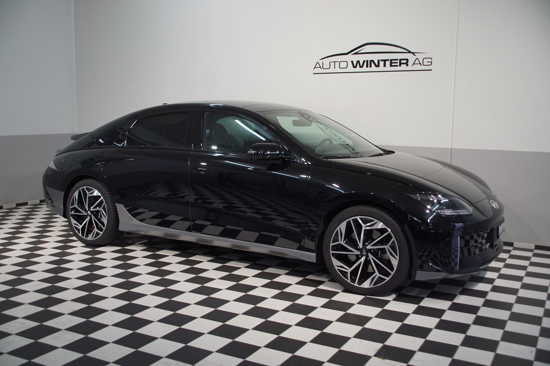 HYUNDAI Ioniq 6 77kWh **swiss** Launch Edition 4WD - 3