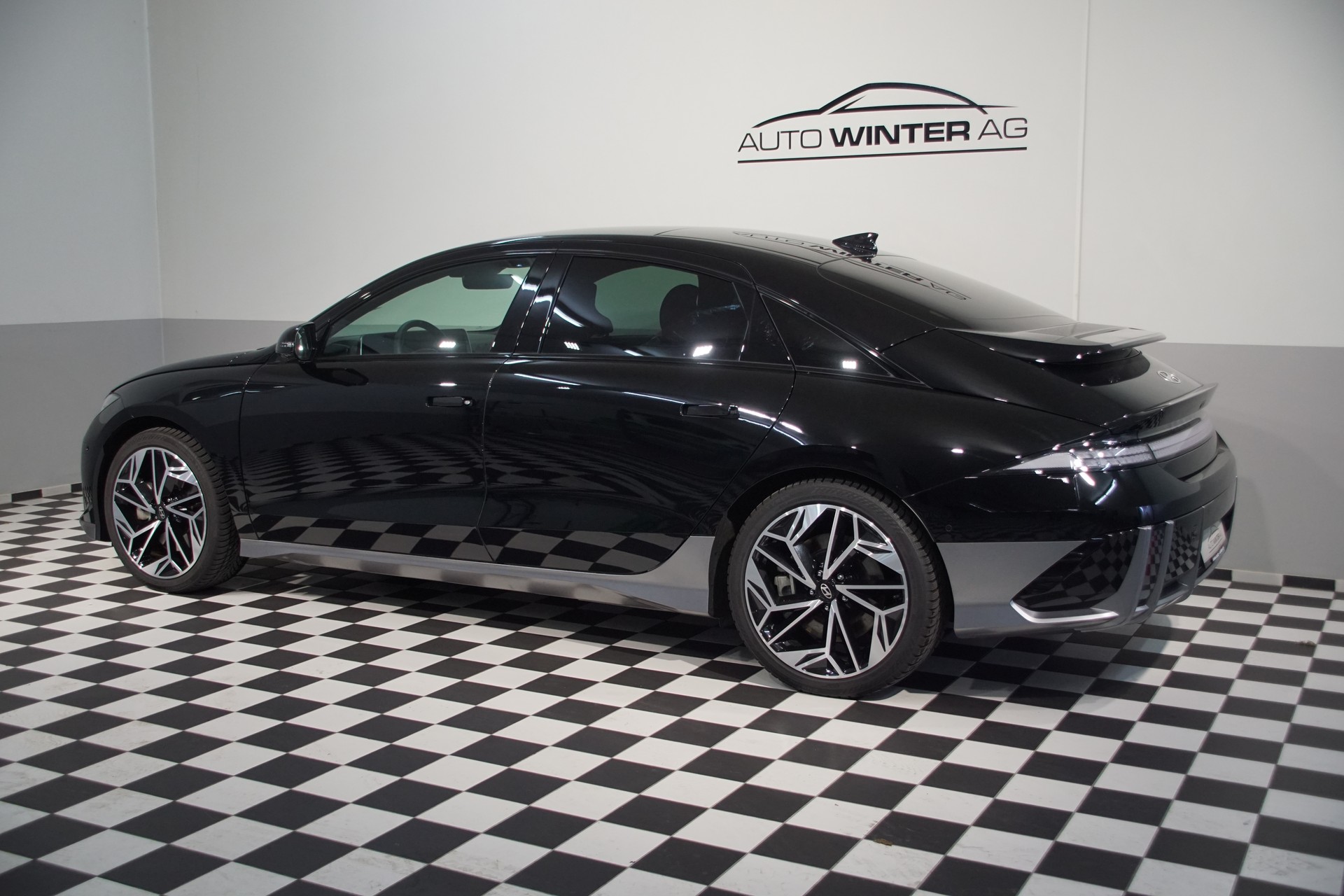 HYUNDAI Ioniq 6 77kWh **swiss** Launch Edition 4WD - 10