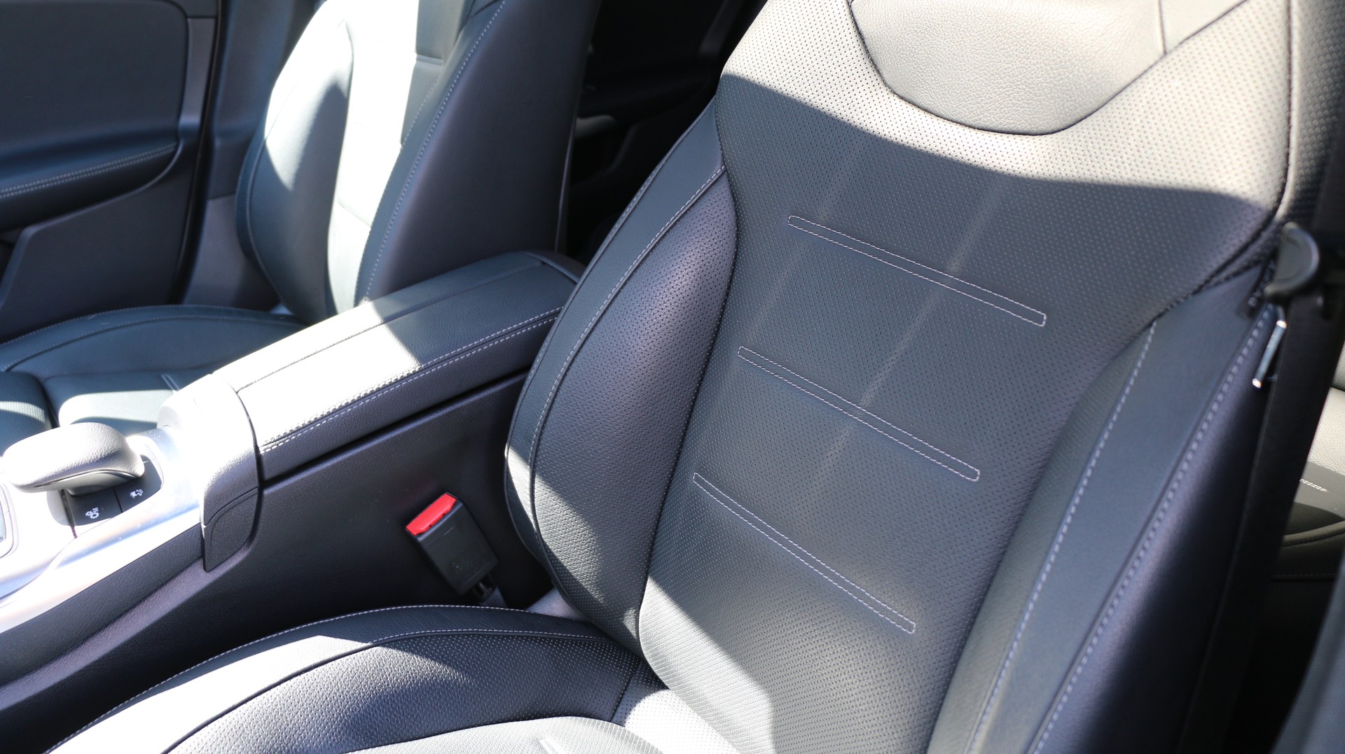 MERCEDES-BENZ CLA 35 AMG 4Matic Shooting Brake - 8