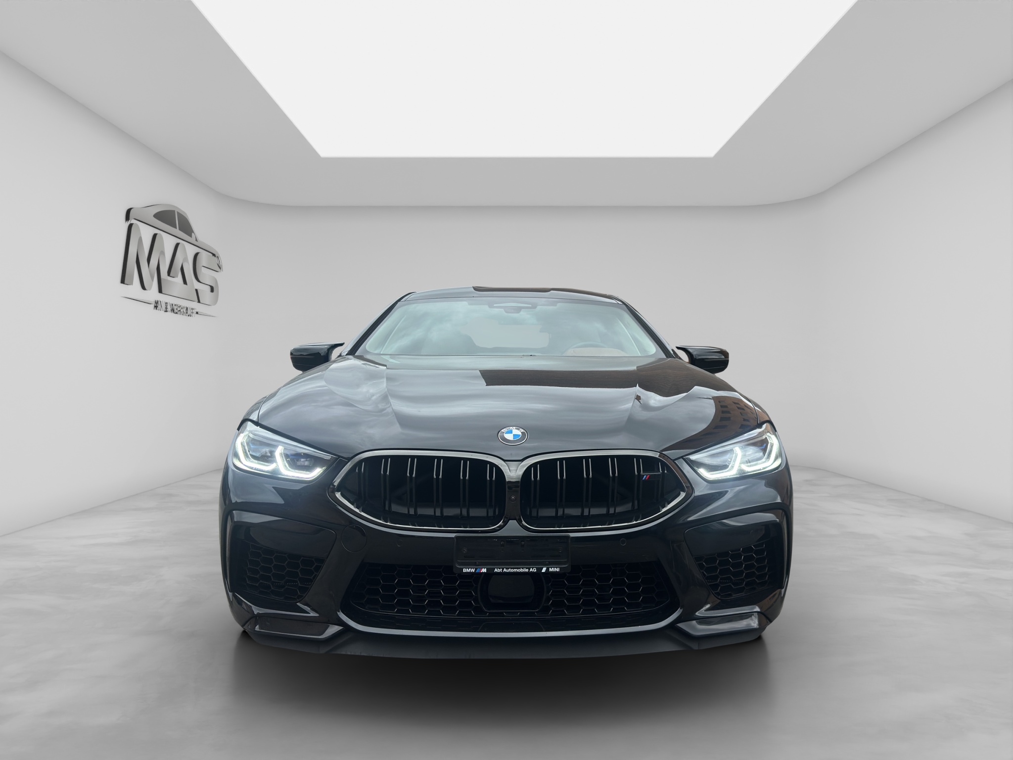 BMW M8 2