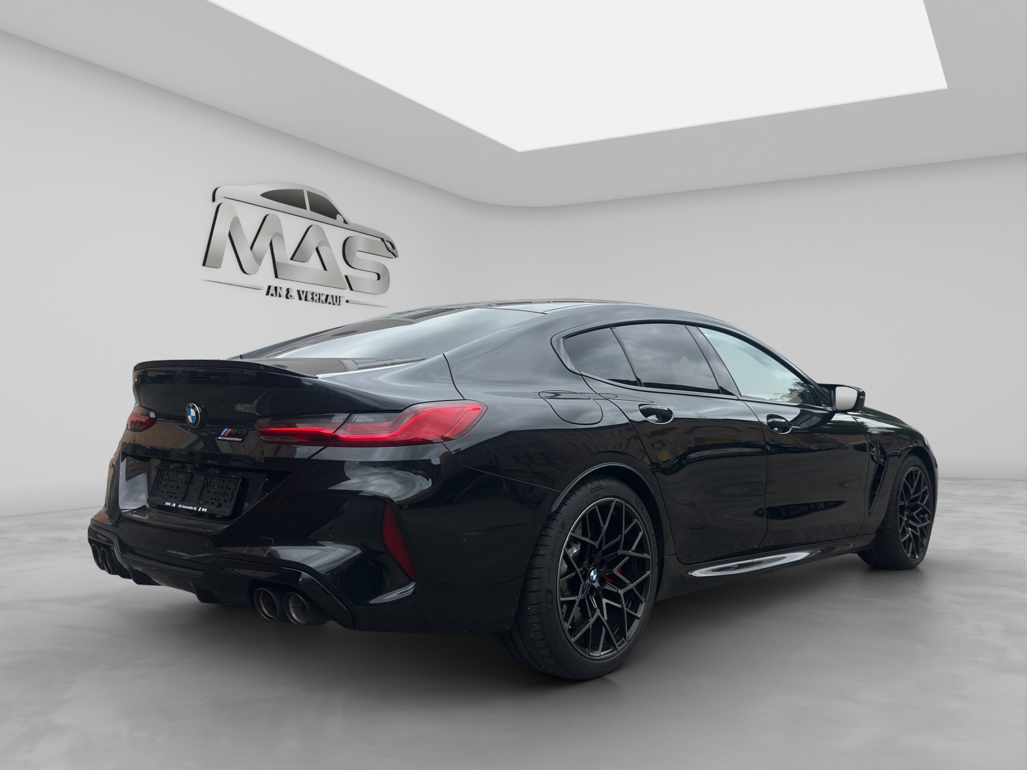 BMW M8 6