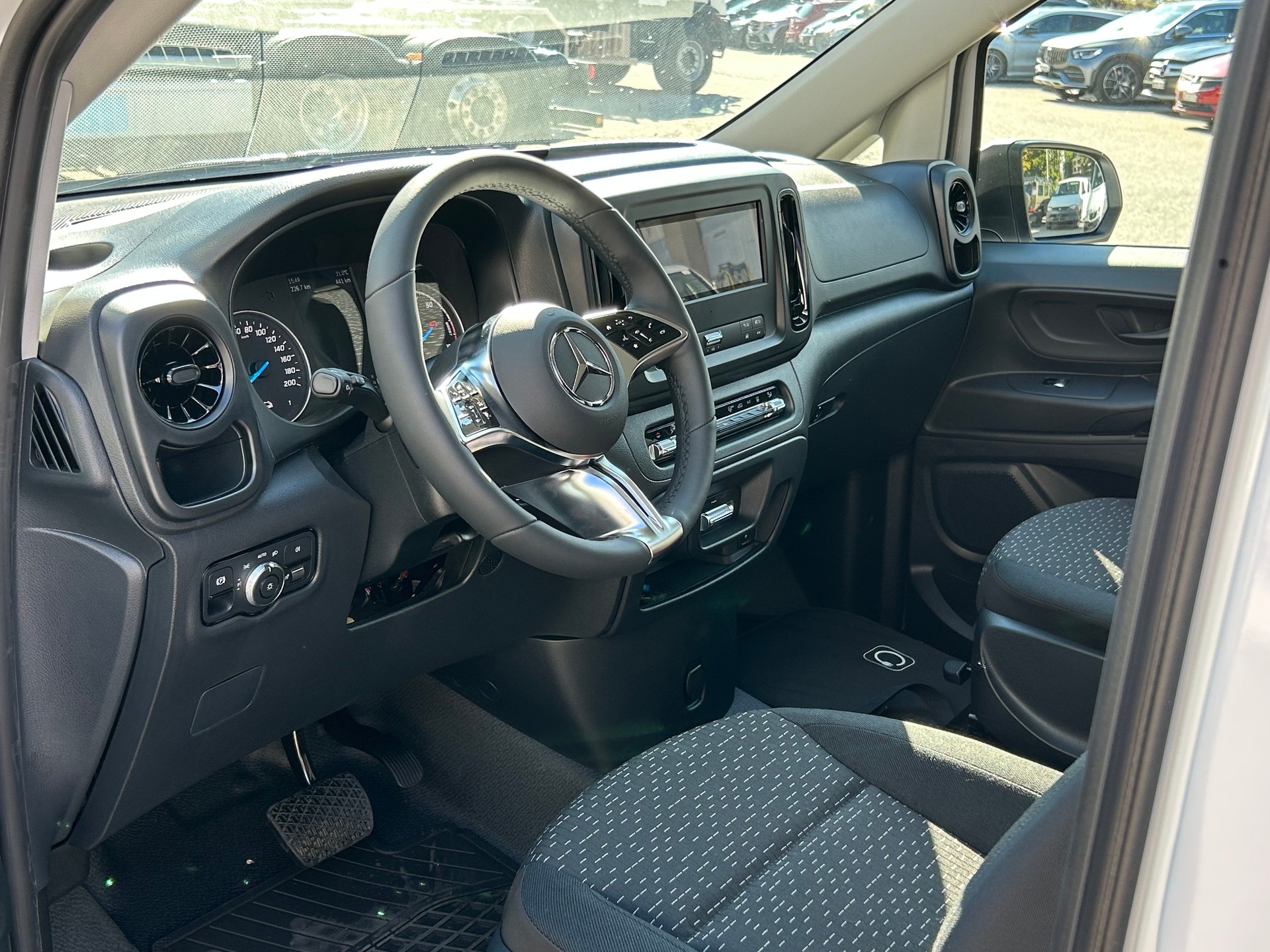 MERCEDES-BENZ eVito 129 KA Lang WORKER - 14