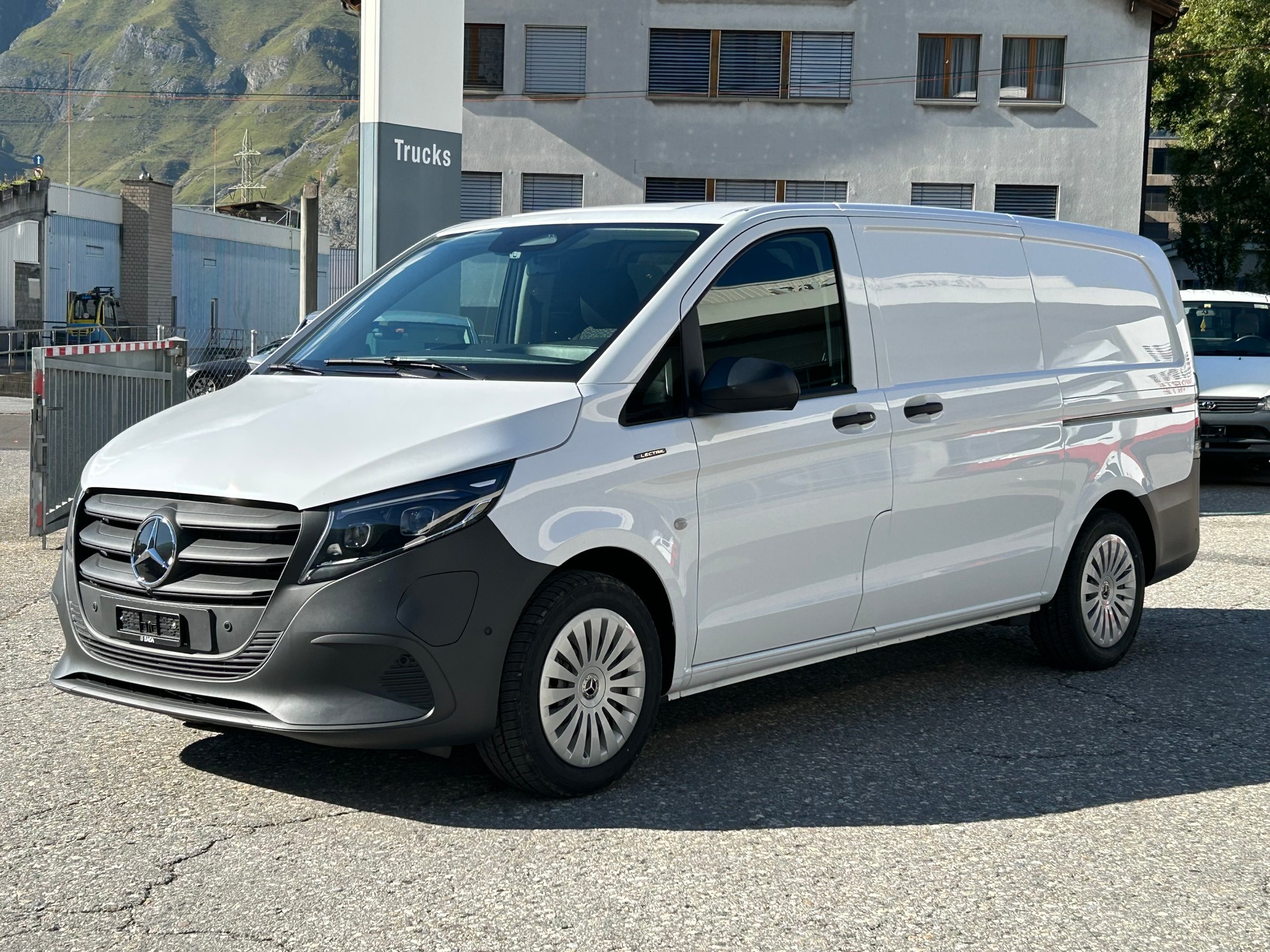 MERCEDES-BENZ eVito 129 KA Lang WORKER - 3