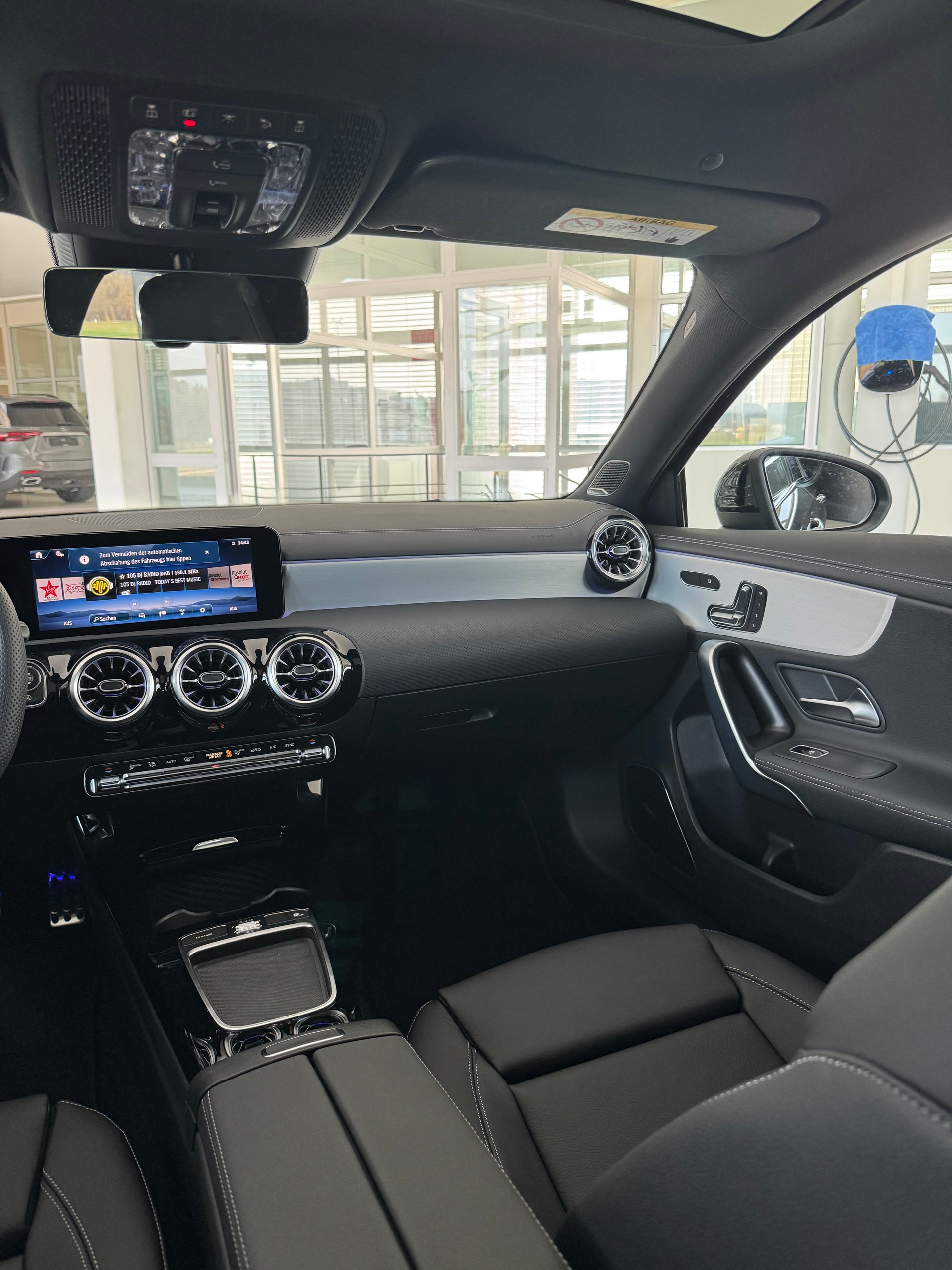 MERCEDES-BENZ A 250 4MATIC Kompaktlimousine - 15