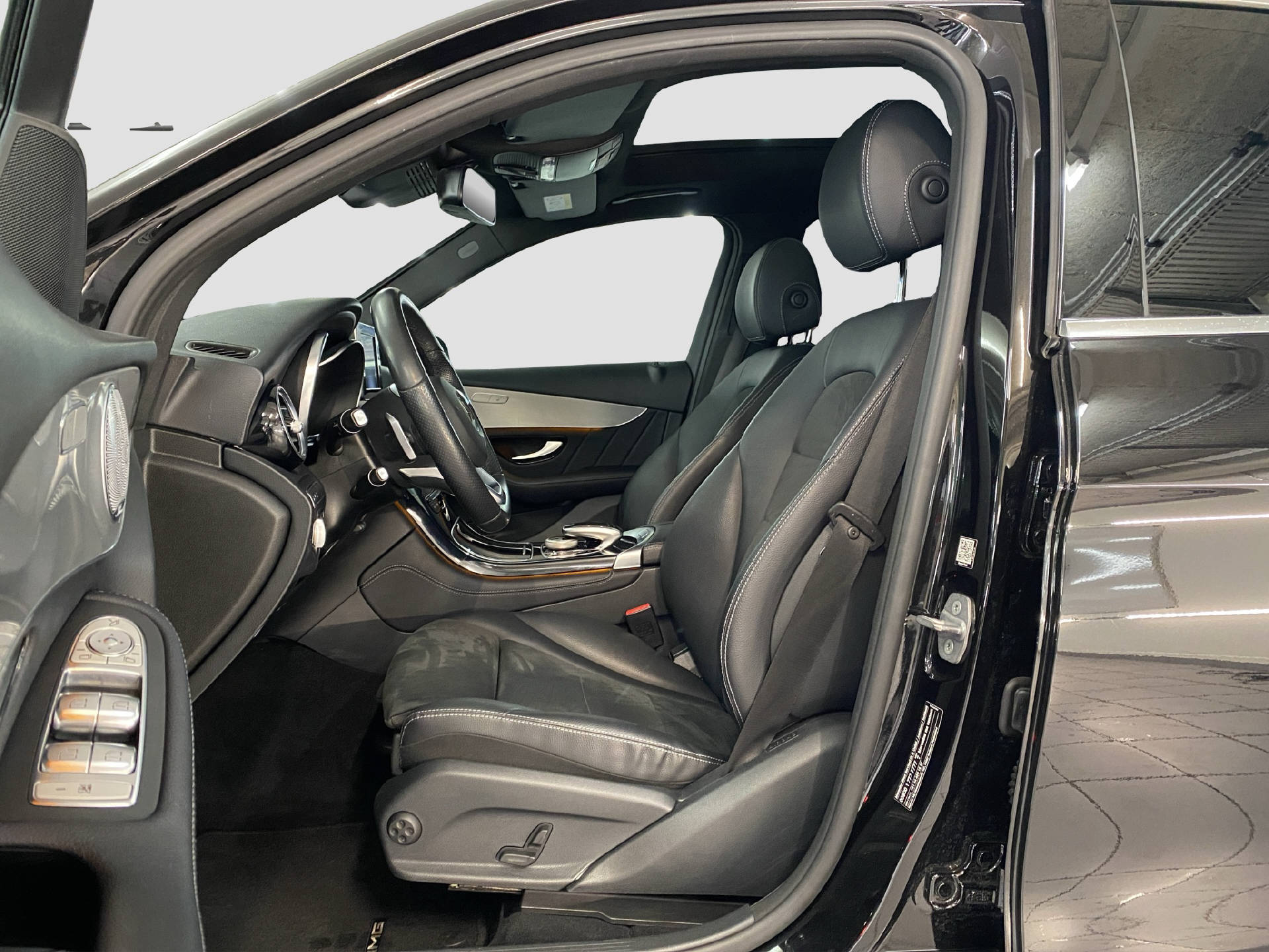 MERCEDES-BENZ GLC 300 AMG Line 4MATIC - 7