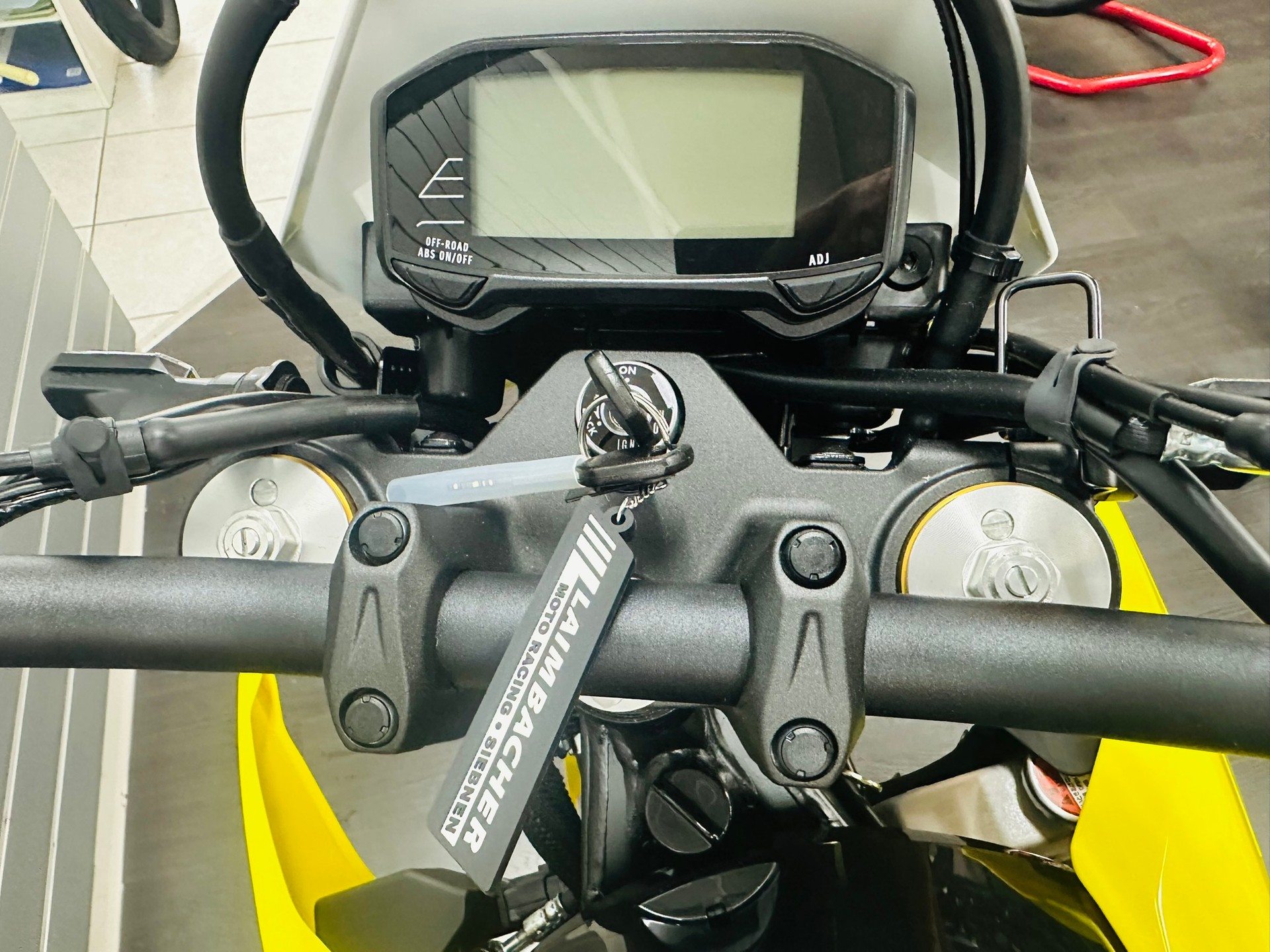SUZUKI DR-Z 4S - 9