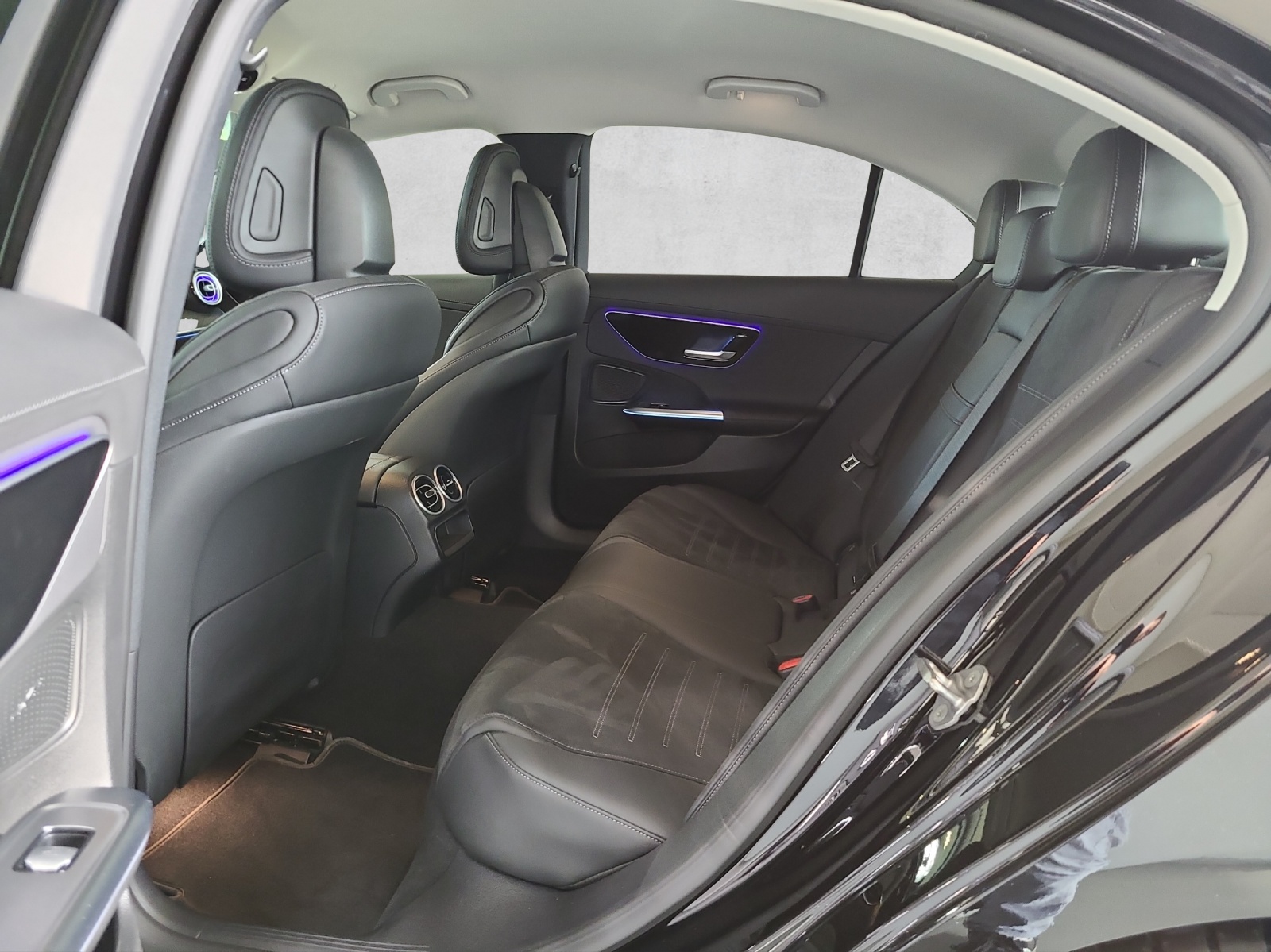 MERCEDES-BENZ C 200 4Matic AMG Line - 11