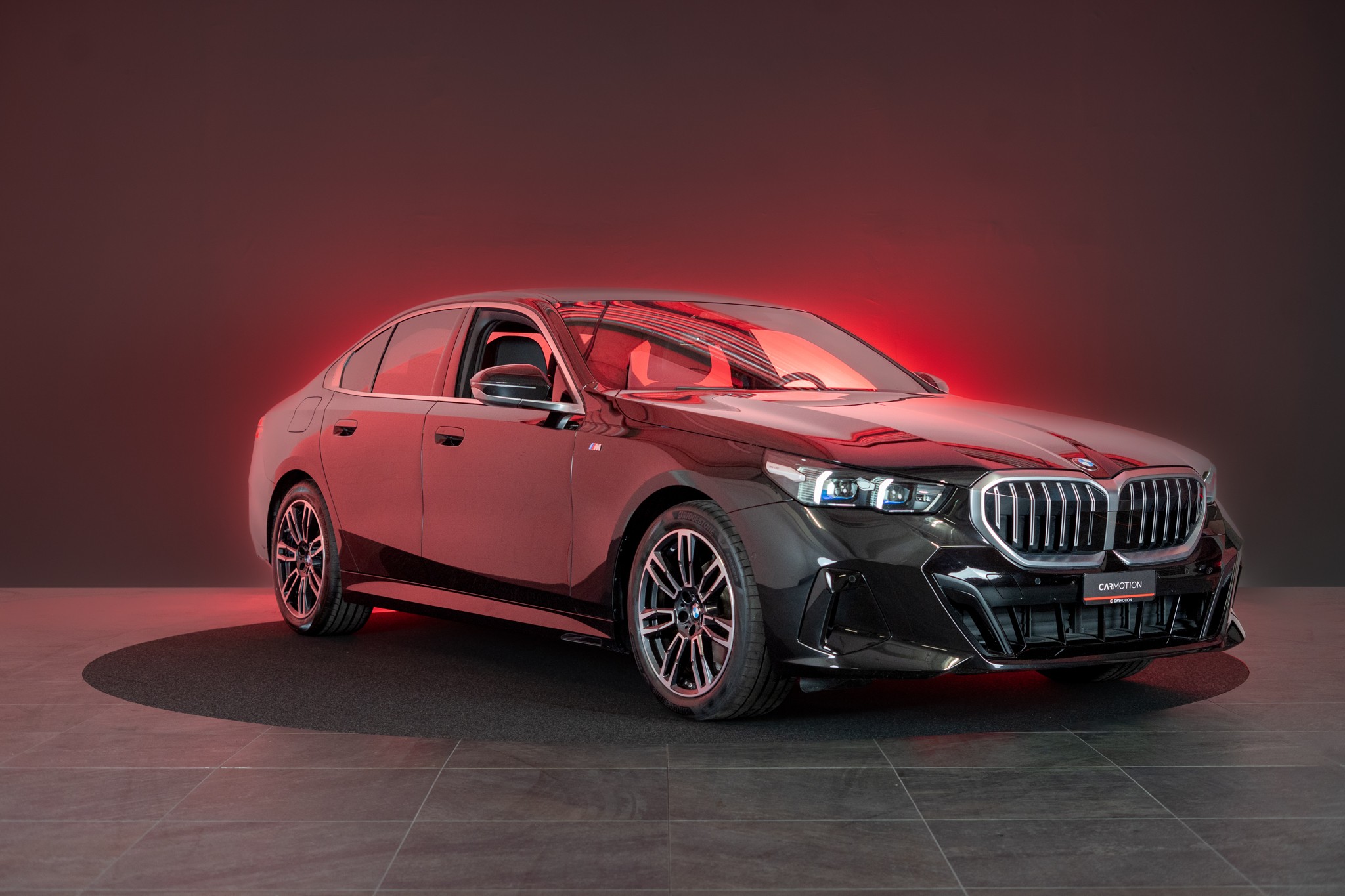 520i M Sport / Iconic Glow / Rückfahrkamera / el.Sitze