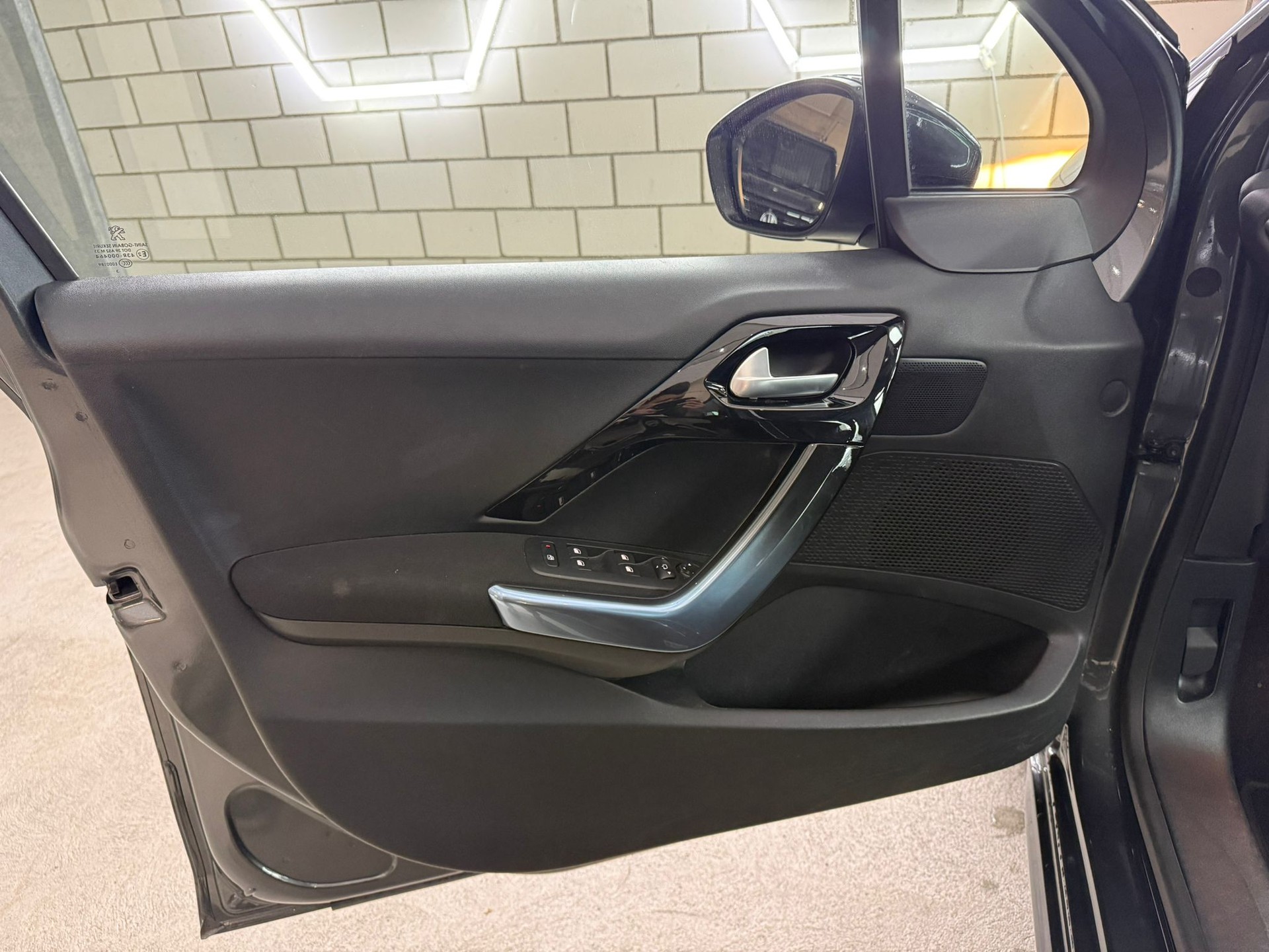 PEUGEOT 208 1.6 VTI Allure Automatik - 6