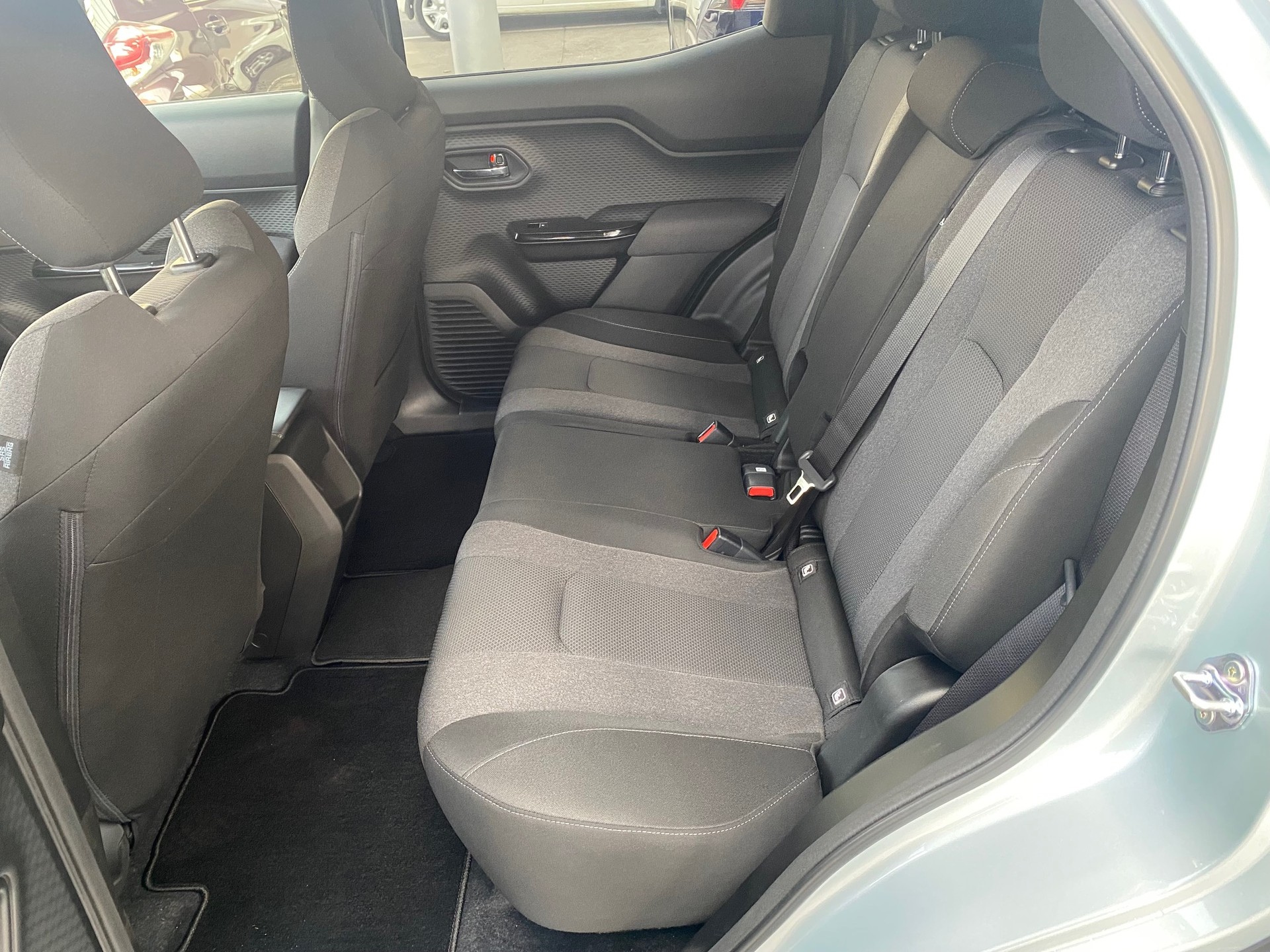 TOYOTA Urban Cruiser 61 kWh Trend AWD - 6