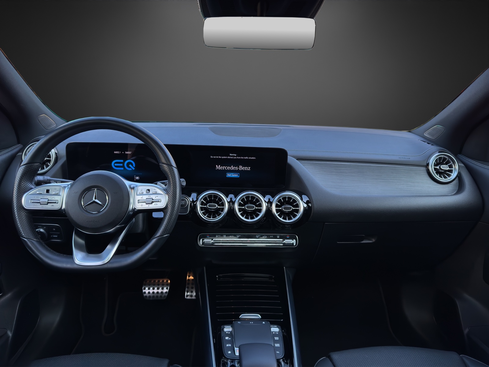 MERCEDES-BENZ EQA 300 AMG Line 4Matic - 11