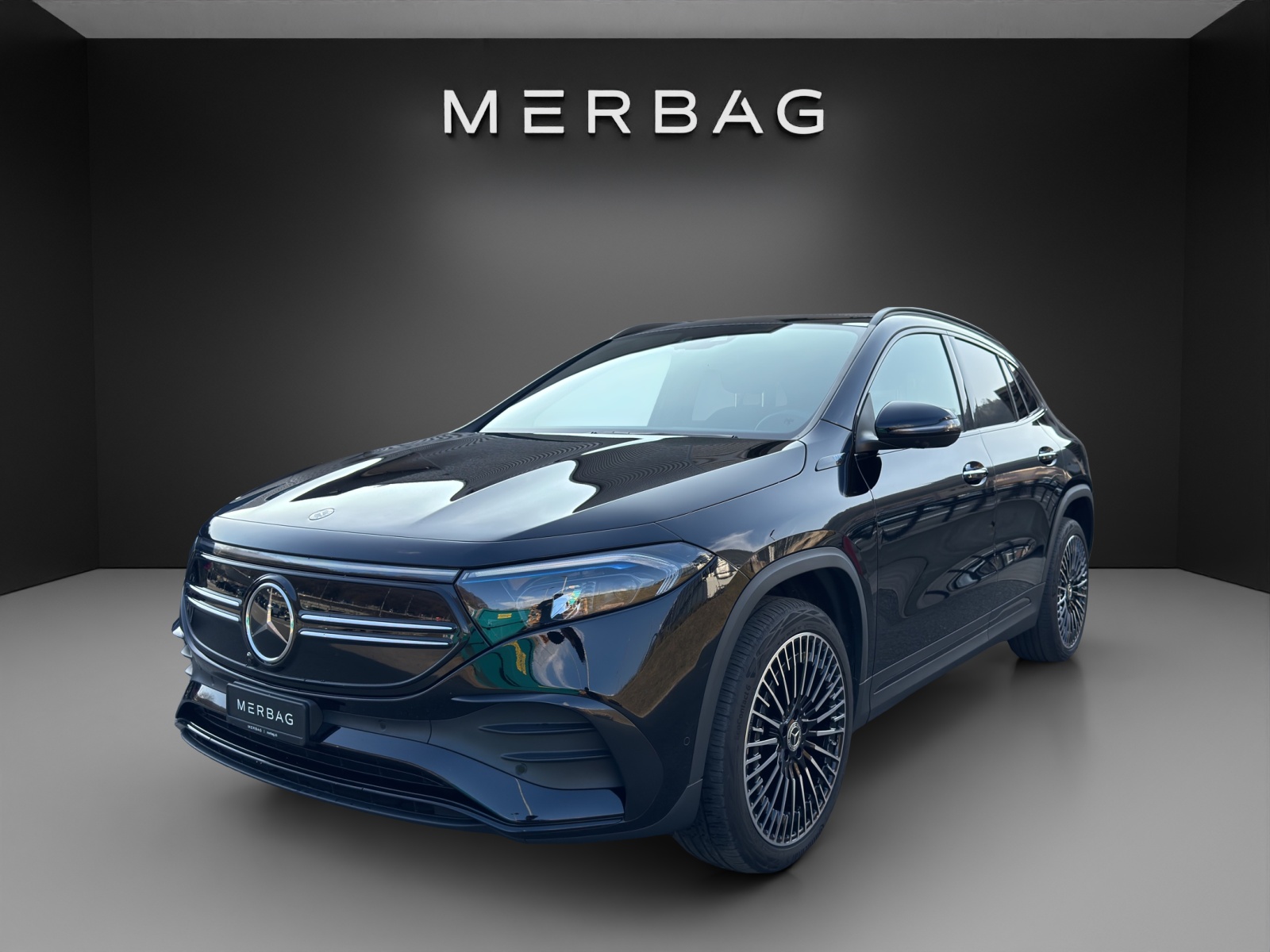 MERCEDES-BENZ EQA 300 AMG Line 4Matic