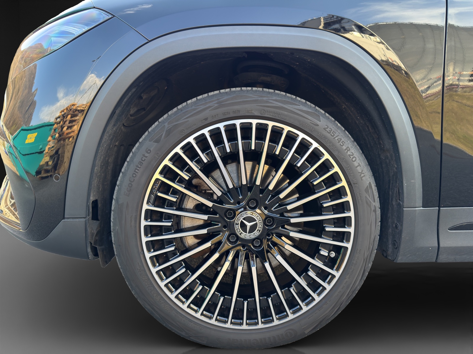 MERCEDES-BENZ EQA 300 AMG Line 4Matic - 8