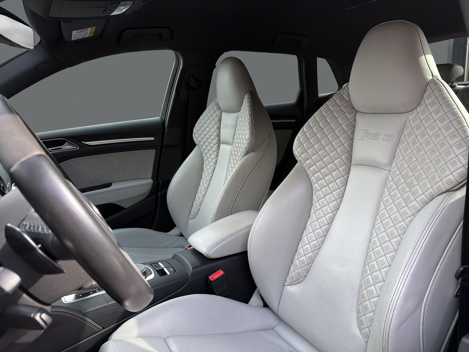 AUDI RS3 2.5 TSI quattro - 9