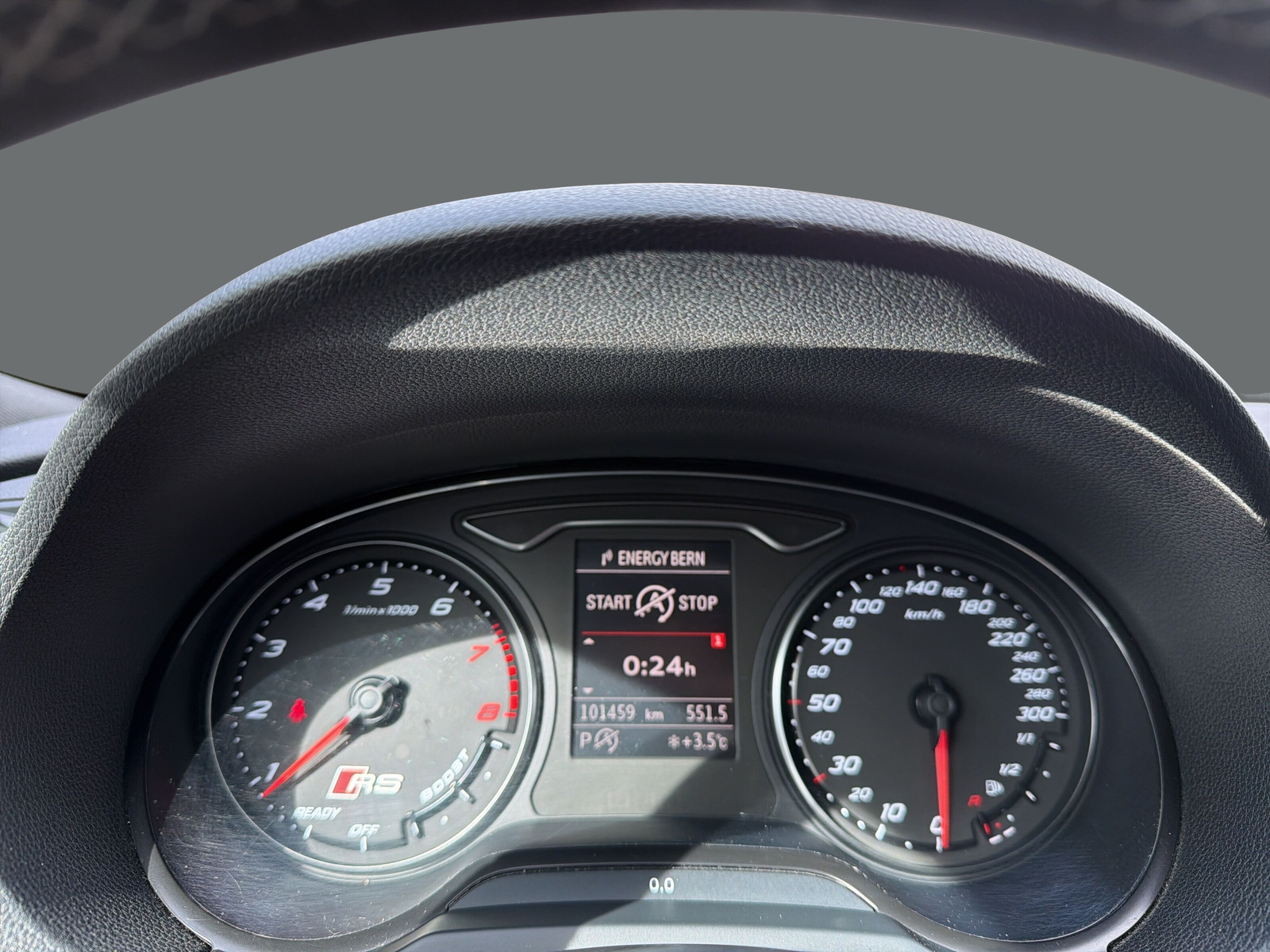 AUDI RS3 2.5 TSI quattro - 11