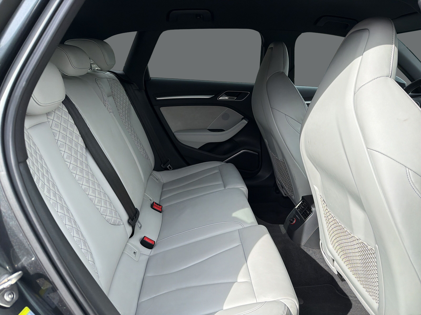 AUDI RS3 2.5 TSI quattro - 19